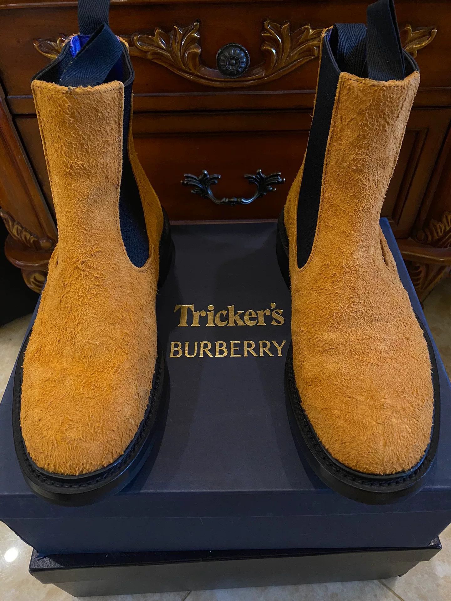 Tricker's Burberry x Trickers Limited Chelsea Boots Size US 7 / EU 40 - 1 Thumbnail