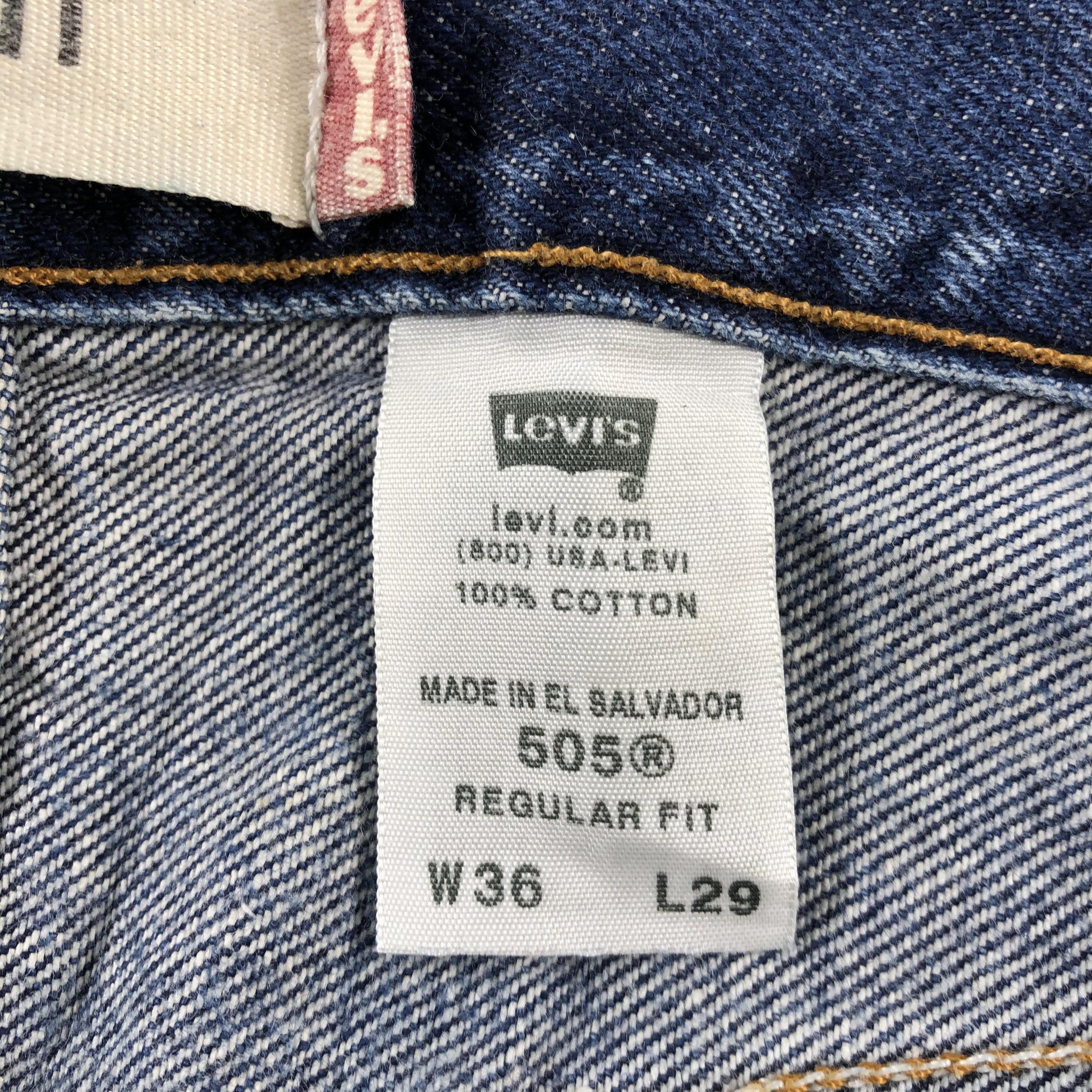 Levi's Vintage Blue Wash Levis 505 Jeans-J2356 Size US 35 - 14 Thumbnail