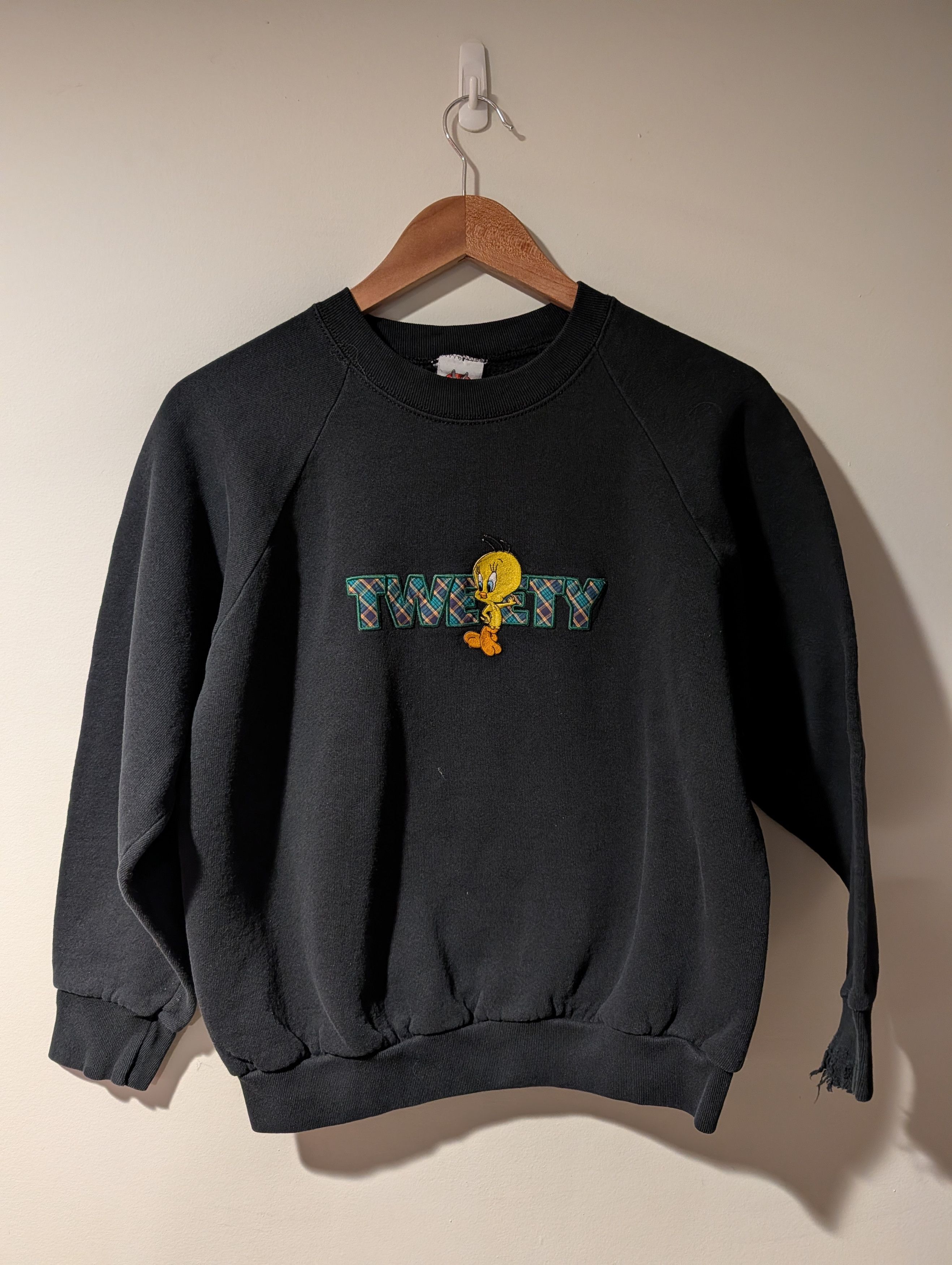 Cartoon Network Looney Tunes Sweatshirt Vintage Tweety Bird YOUTH Crewneck Size US M / EU 48-50 / 2 - 1 Thumbnail
