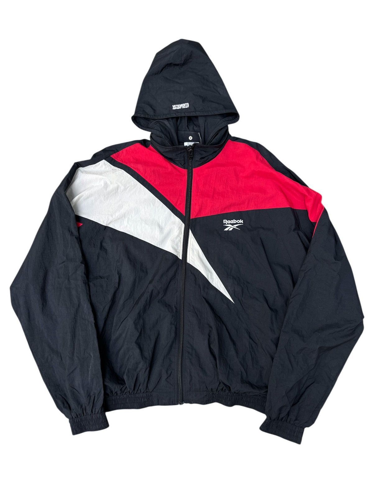 Vetements Vetements x Reebok SS17 Oversized Runway Windbreaker Size US S / EU 44-46 / 1 - 1 Thumbnail