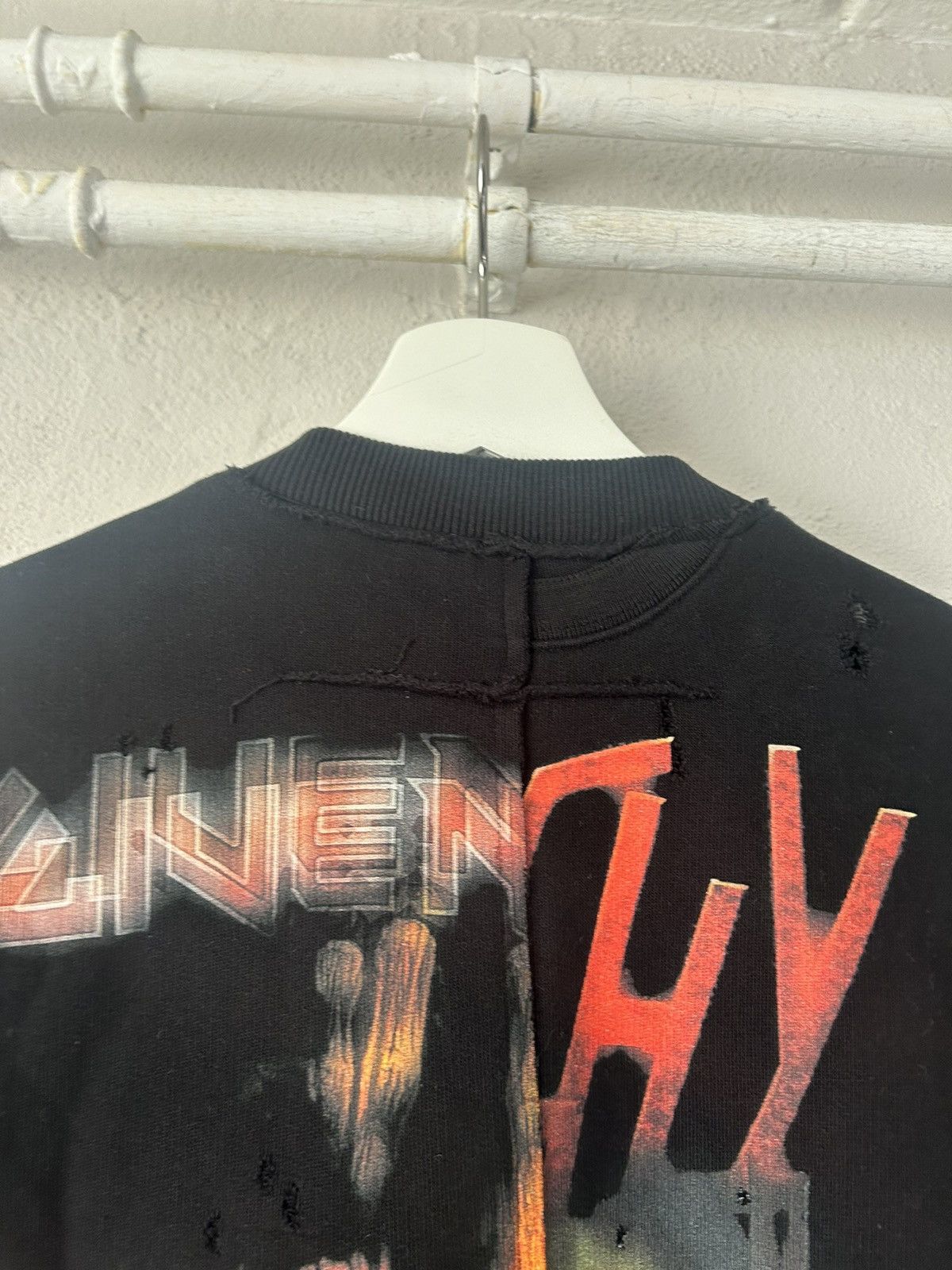 Givenchy Givenchy Heavy Metal Graphic Sweatshirt Size US S / EU 44-46 / 1 - 14 Thumbnail