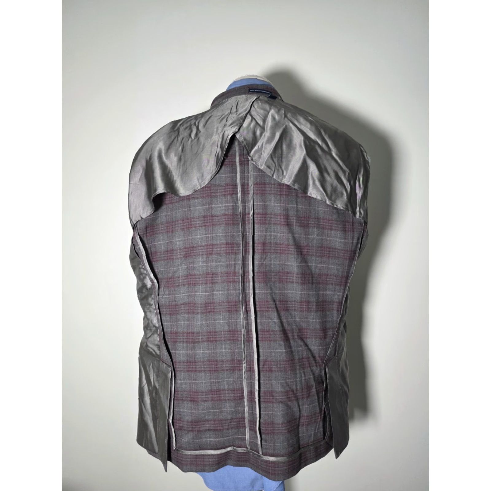 Hart Schaffner Marx Hart Schaffner Marx Sport Coat Jacket 48R Regular Wool Purple Gray Plaid Notch Two-Button Single-Breasted Mens Jacket Coat Size US M / EU 48-50 / 2 - 7 Thumbnail