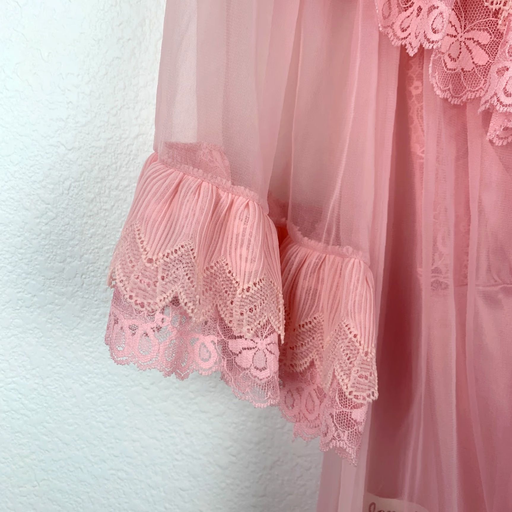 Vintage Vintage Jenelle of California Pink Sheer Nightgown Chiffon Nylon Tricot Robe Set Pink Nightgown Robe 1960s XS? No size N/A M 1960s Womens Girls Size ONE SIZE - 4 Thumbnail