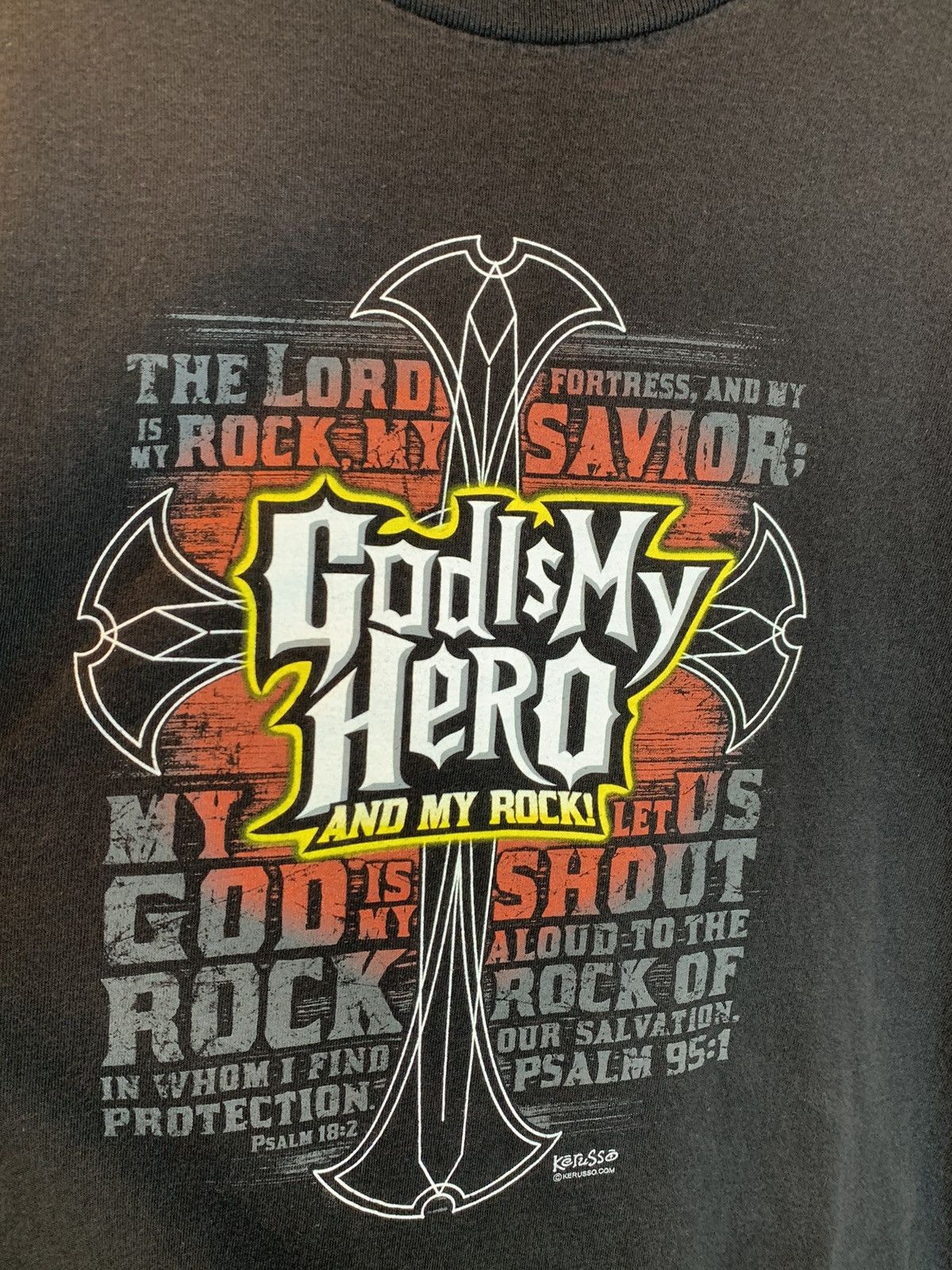 Vintage *RARE* Vintage God Is My Hero Guitar Hero Jesus Parody Shirt Size US XXL / EU 58 / 5 - 3 Thumbnail