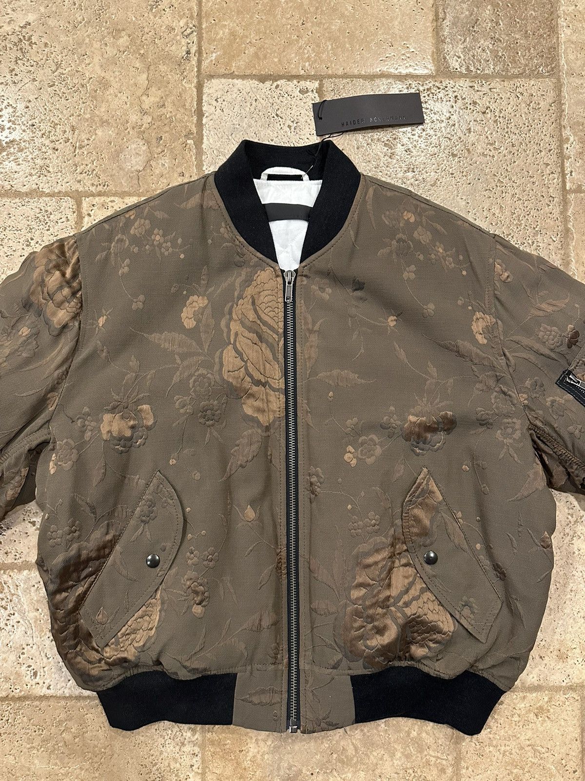 Haider Ackermann Haider Ackermann Raquel FW16 Floral Embroidery Bomber Jacket Size US XL / EU 56 / 4 - 5 Thumbnail