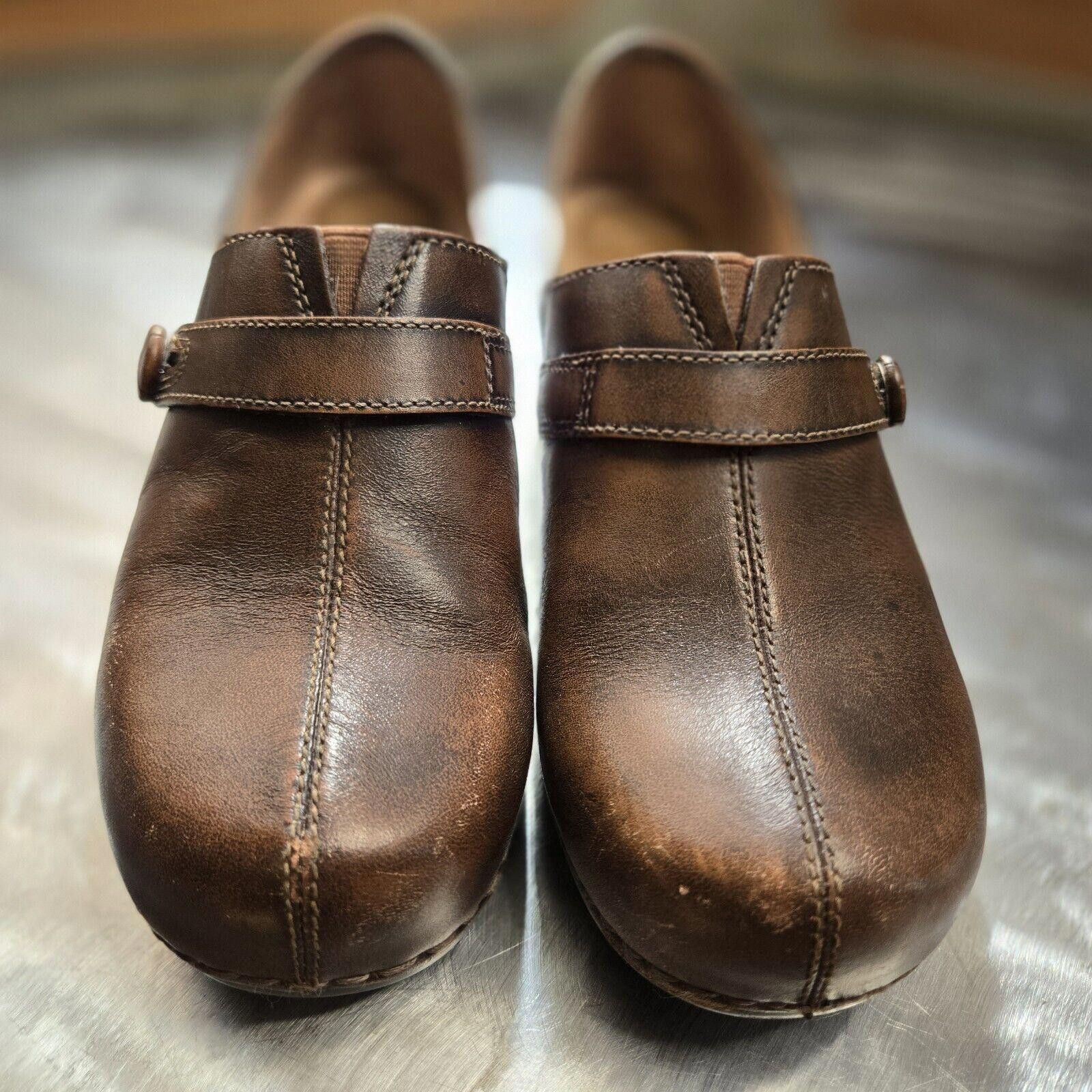 Designer Dansko Womens Solstice Brown Leather Button Slip Clogs S 6 Size US 6 / IT 36 - 2 Thumbnail