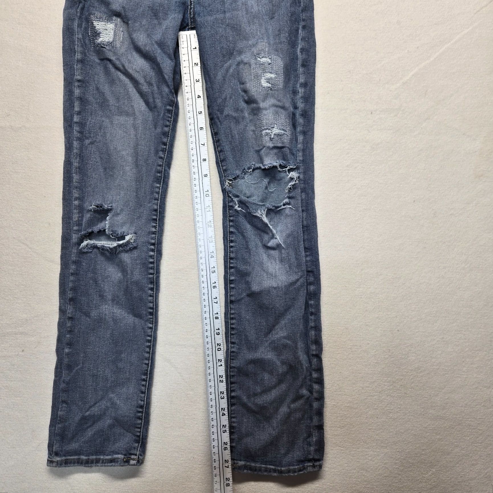 Old Navy Old Navy Jeans Womens Slim Mid Rise Blue Denim 28 Inseam 30 16 80s 90s Retro Classic Stretch Pockets Distressed Button Zip Casual Regular Womens Jeans Size 38" / US 16 / IT 52 - 6 Thumbnail