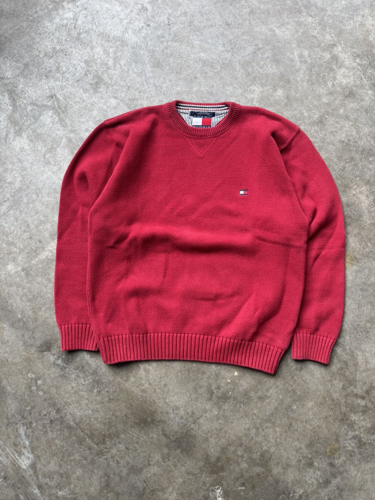 Tommy Hilfiger × Vintage Vintage 90’s/Y2K Tommy Hilfiger Red Knitted Sweater Size US L / EU 52-54 / 3 - 2 Thumbnail