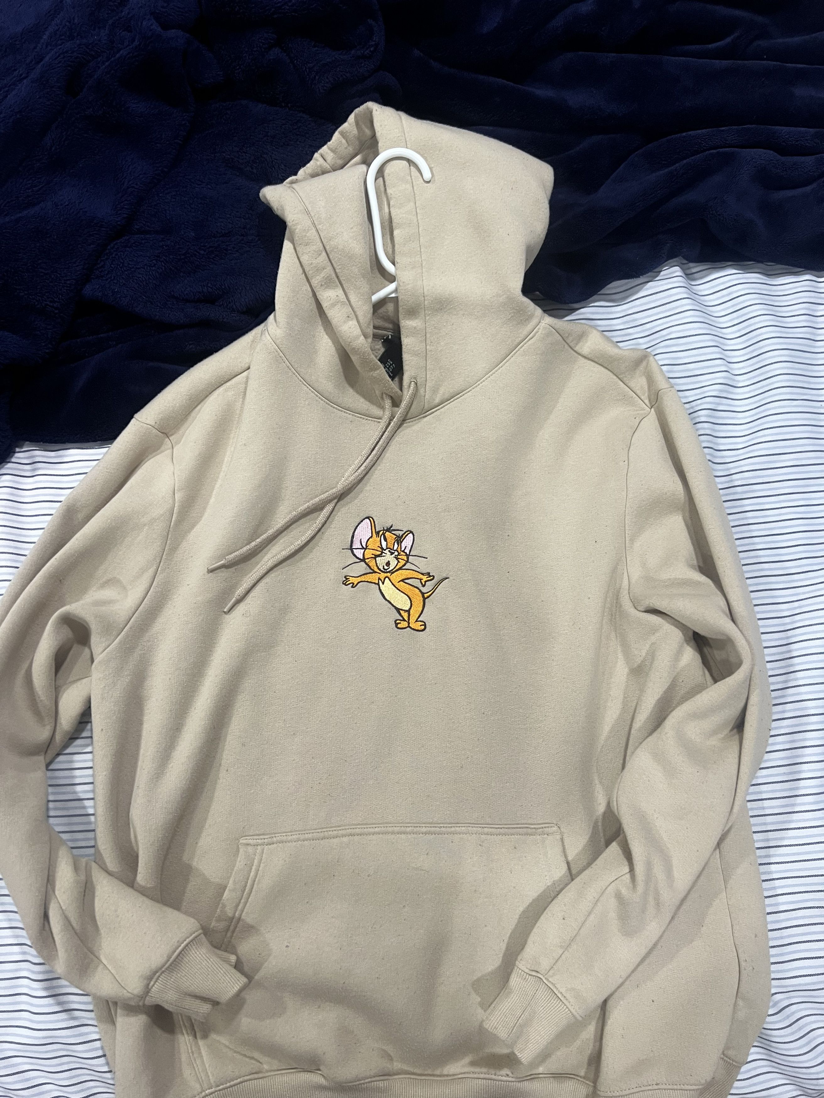 H&M Tom and Jerry hoodie | Grailed