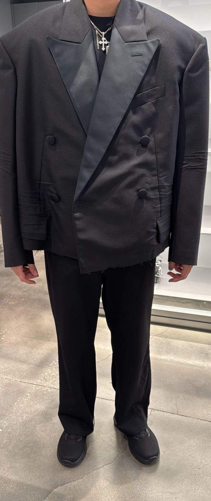 Balenciaga o1in1g1124 Dup / Cropped Tuxedo Blazer in Black Size US M / EU 48-50 / 2 - 2 Thumbnail