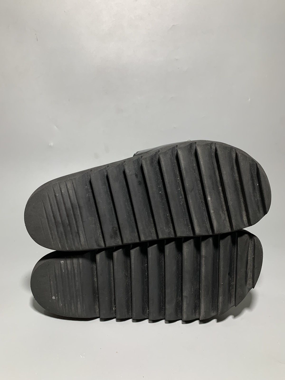 Sacai SACAI SS22 BLACK PIERCED LEATHER SANDALS Size US 10 / EU 43 - 13 Thumbnail