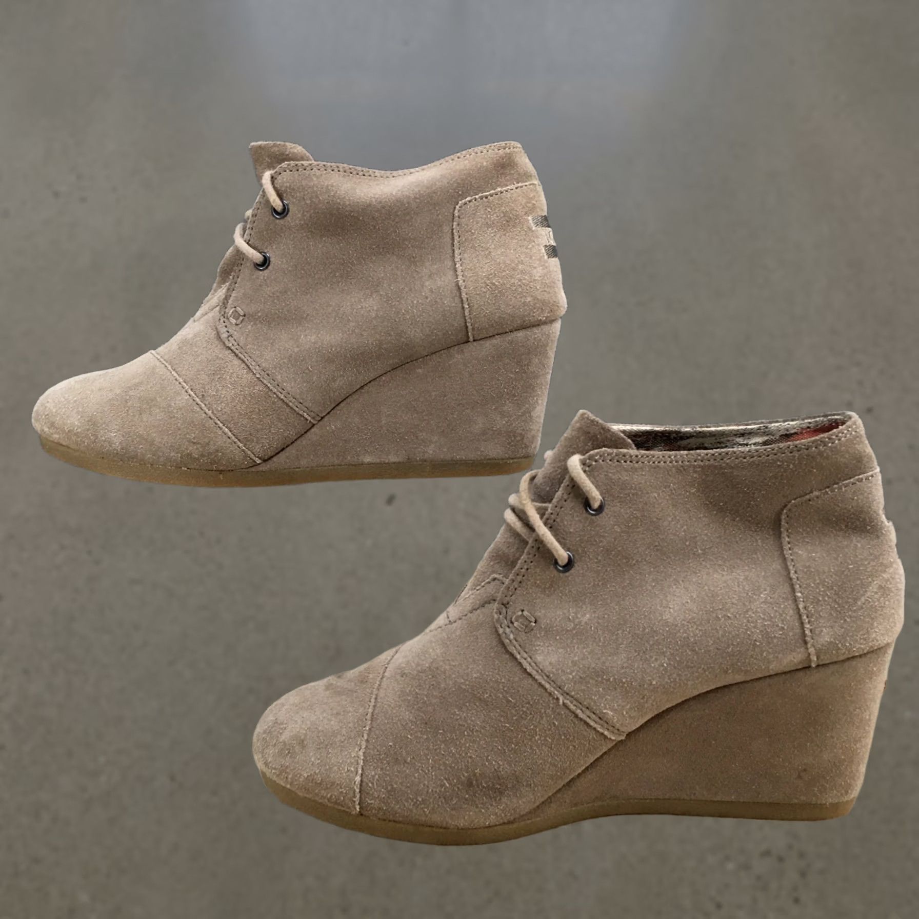 Toms TOMS Boots Womens 8 Casual Desert Wedge Ankle Bootie Brown Suede Lace Up Size US 8 / IT 38 - 1 Thumbnail