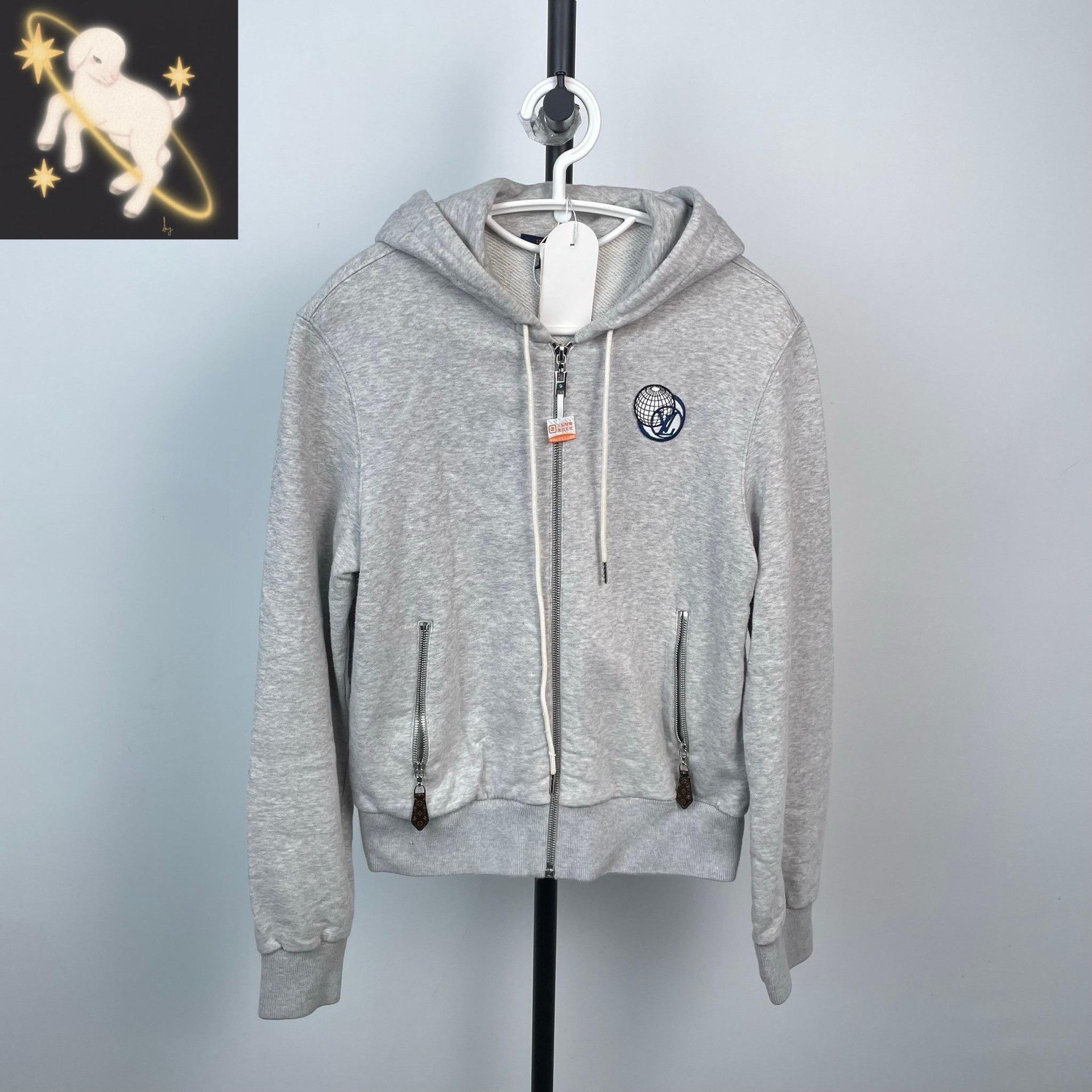 Louis Vuitton Louis Vuitton Cotton Gray Hoodie M Men Size US M / EU 48-50 / 2 - 1 Thumbnail