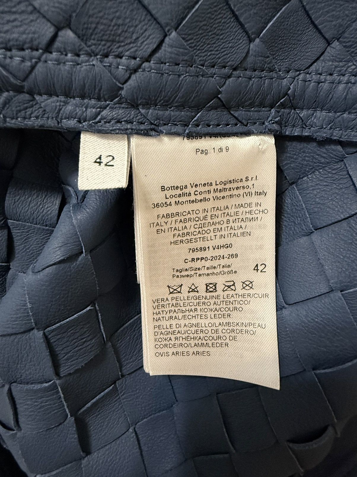 Bottega Veneta Bottega Veneta Intrecciato Suede Leather Skirt Size 28" / US 6 / IT 42 - 6 Thumbnail