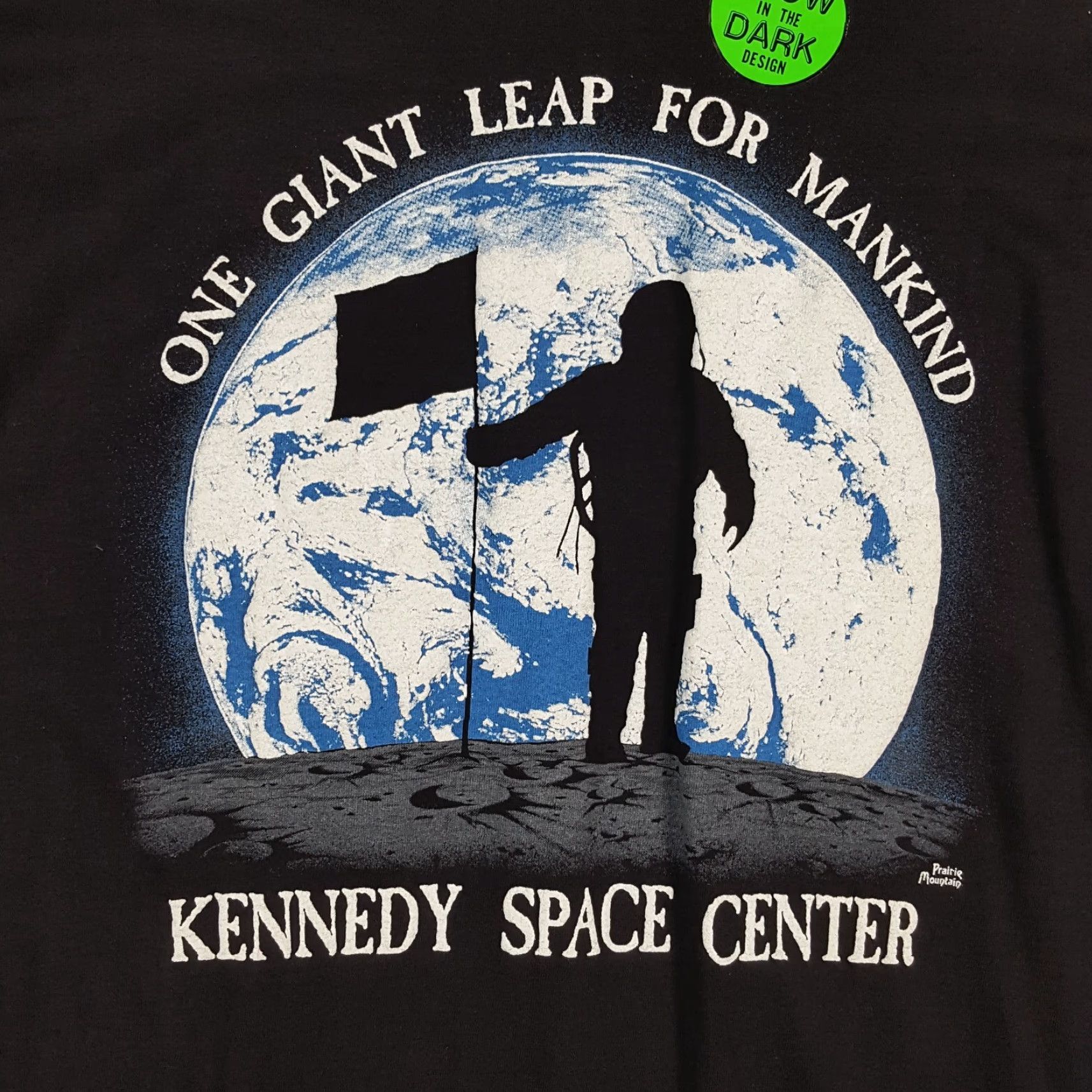 Vintage VINTAGE Kennedy Space Center Astronaut Moon Earth T Shirt Large 90s Retro Glow in the Dark Prairie Mountain Men Black Cotton Embroidered Logo US Size US L / EU 52-54 / 3 - 3 Thumbnail