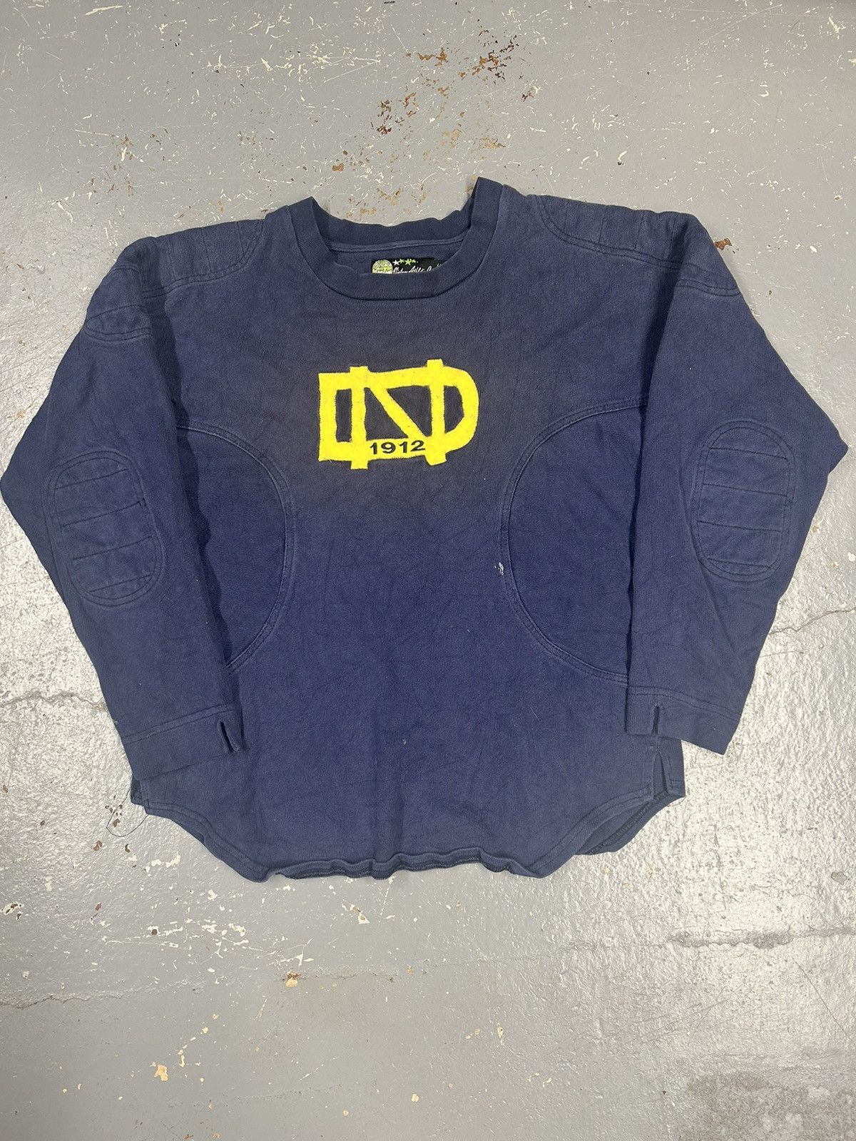 Vintage Crazy Vintage 90s Essential Navy North Dakota Uni Crewneck Size US L / EU 52-54 / 3 - 1 Thumbnail