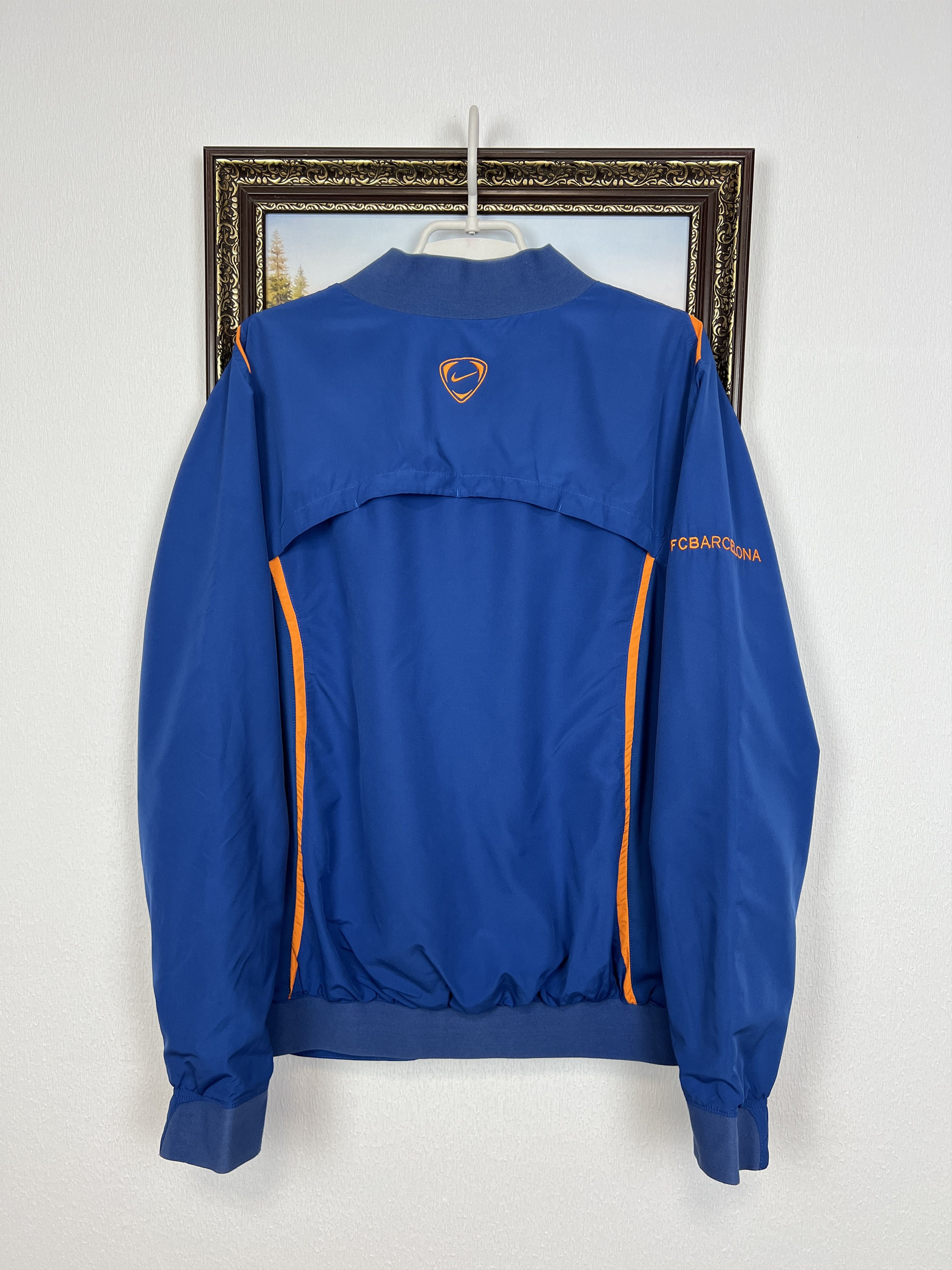 Nike Vintage Nike Barcelona Football Jacket Soccer Track Top Blue Size US L / EU 52-54 / 3 - 16 Thumbnail