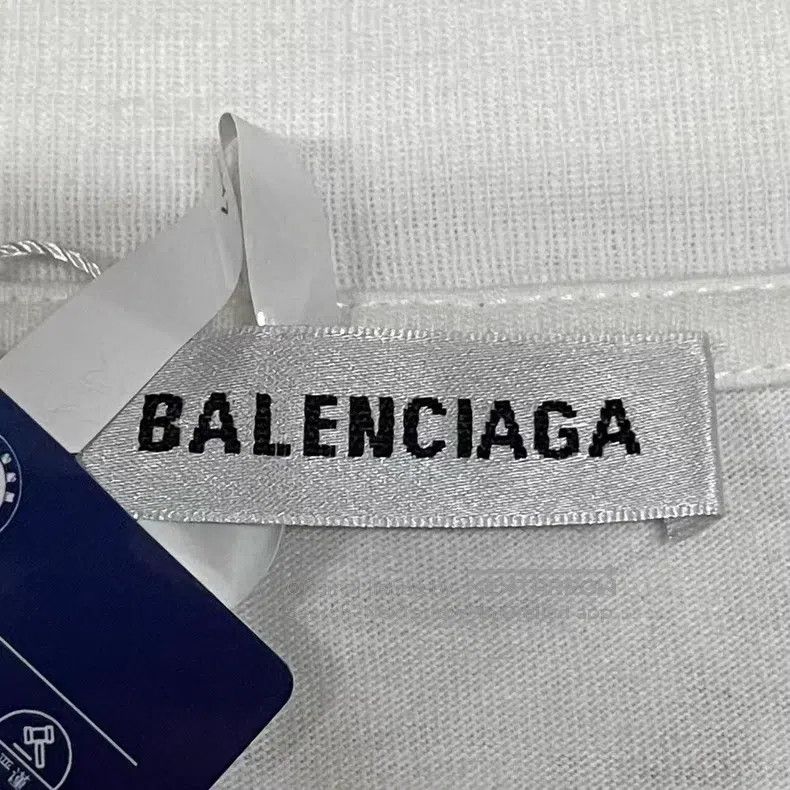 Balenciaga Balenciaga WFP Short Sleeve Size US L / EU 52-54 / 3 - 3 Thumbnail