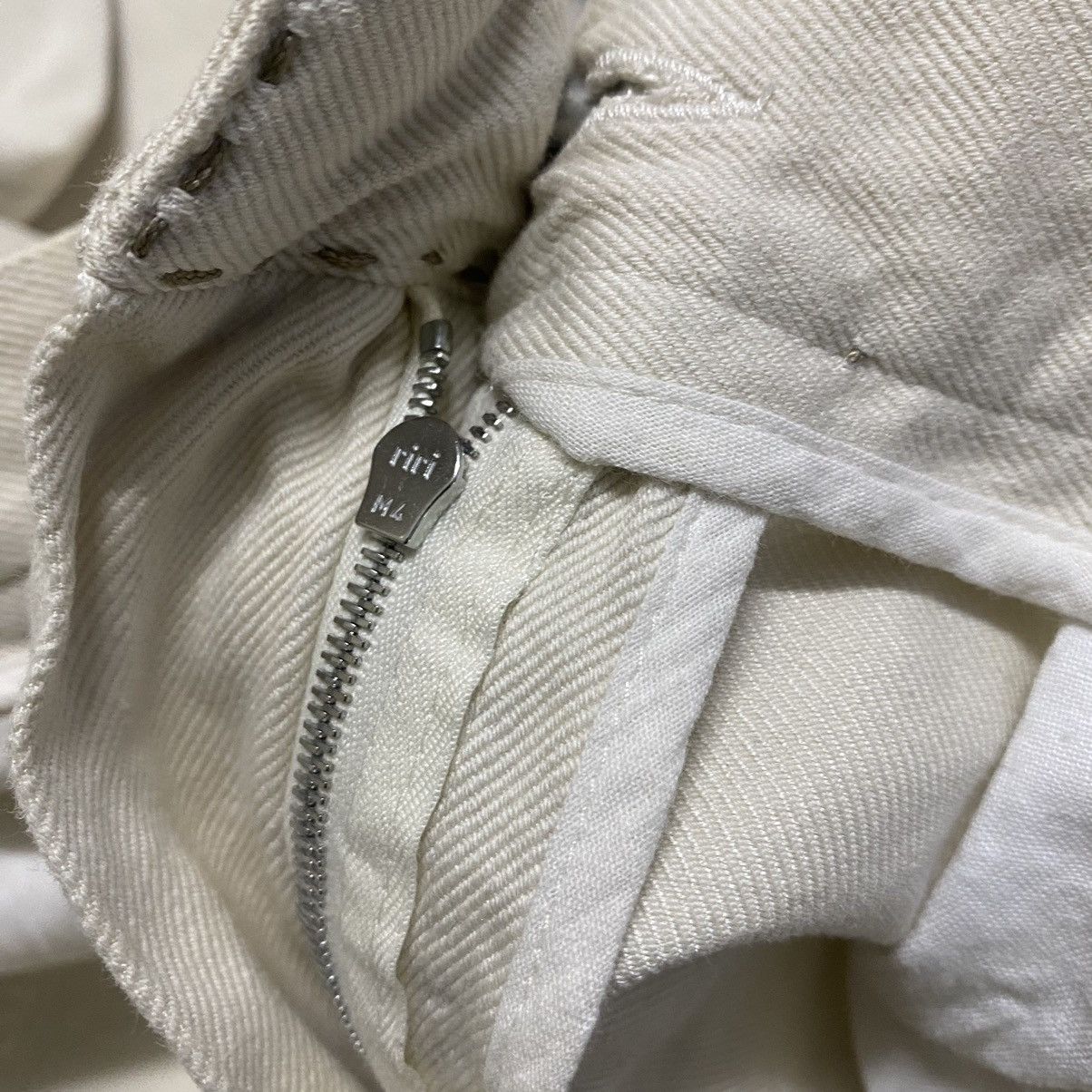 Fendi Fendi Selleria Creamy Jeans Handstitch Size 30" / US 8 / IT 44 - 19 Thumbnail