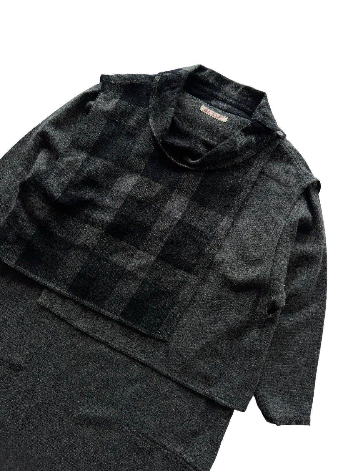 Issey Miyake × Pleats Please Issey Miyake × Vintage Issey Miyake Sports Dress Plaid Panel Chest Size US M / EU 48-50 / 2 - 5 Thumbnail