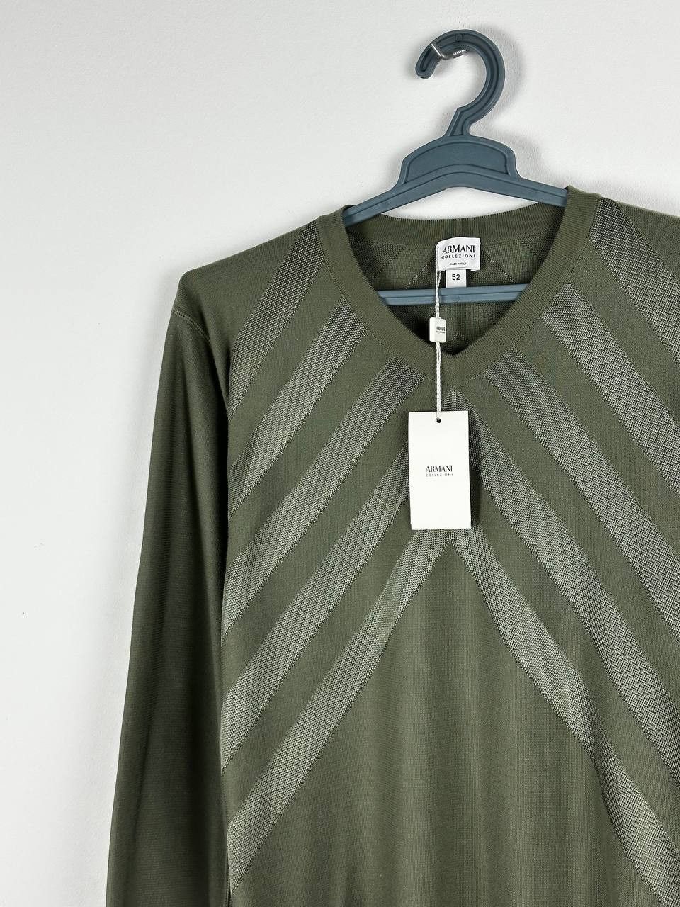 Armani Collezioni Armani Collezioni Jumper Viscose Striped Made In Italy Size US L / EU 52-54 / 3 - 1 Thumbnail