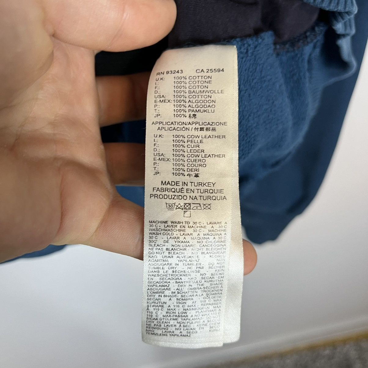 Diesel Vintage Diesel Big Central Logo Pocket Hoodie Streetwear Y2K Size US M / EU 48-50 / 2 - 7 Thumbnail