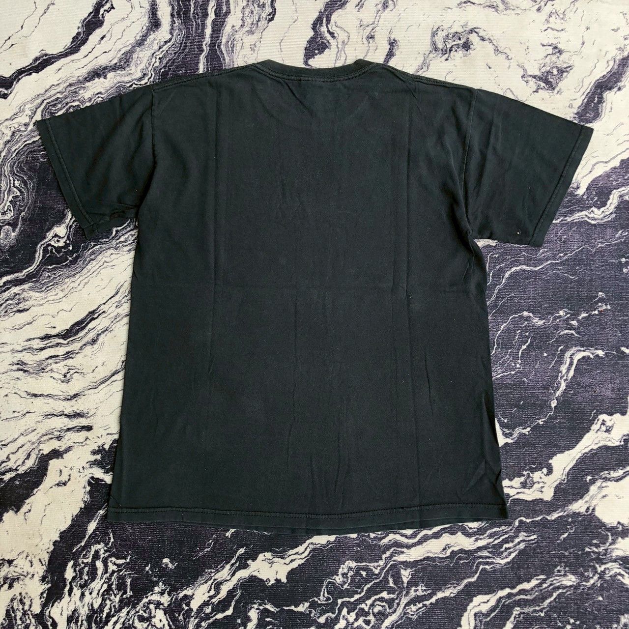 Band Tees Unearth "The Oncoming Storm" Vintage Tee (2000s Original) Size US M / EU 48-50 / 2 - 3 Thumbnail