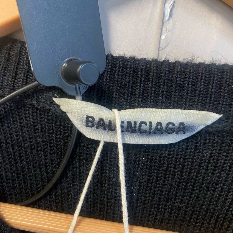 Balenciaga Balenciaga Black Rainbow Multilingual Sweater Hoodie Size US XS / EU 42 / 0 - 3 Thumbnail