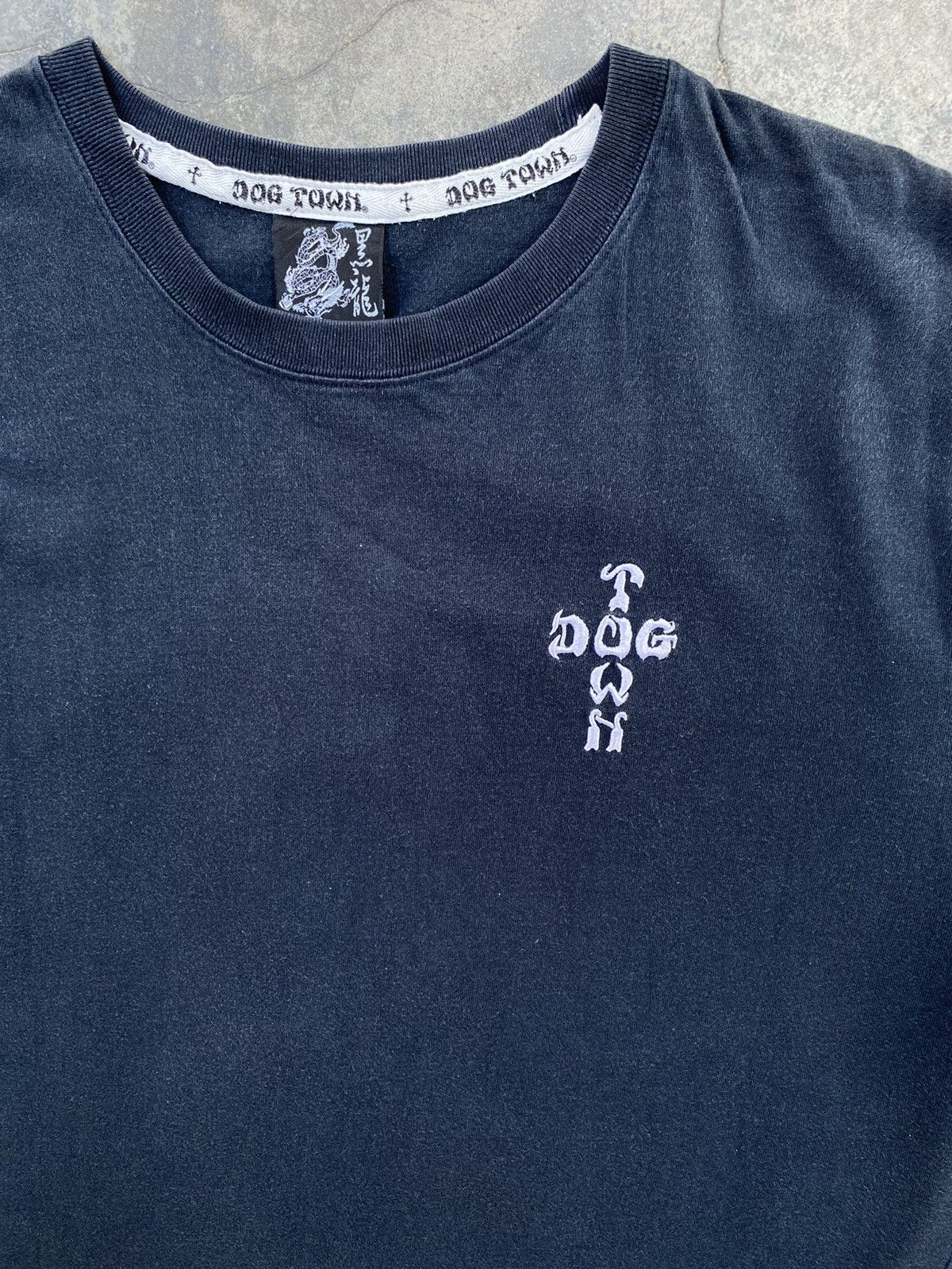 Vintage Rare🔥Vintage Distressed DogTown Black Dragon Tees Size US XL / EU 56 / 4 - 4 Thumbnail
