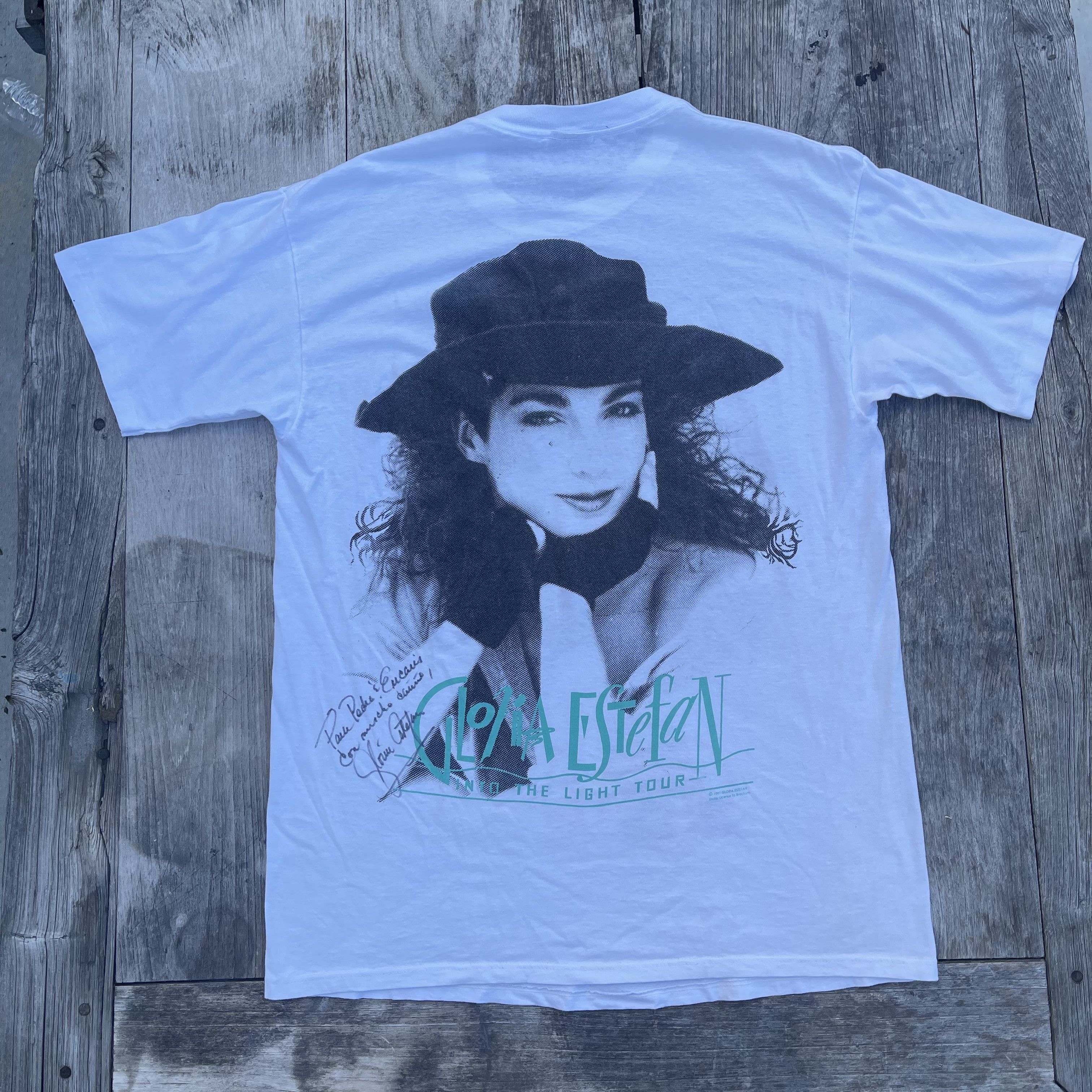 Vintage 1991 Gloria Estefan Into the Light Tour T-shirt Size US XL / EU 56 / 4 - 2 Thumbnail
