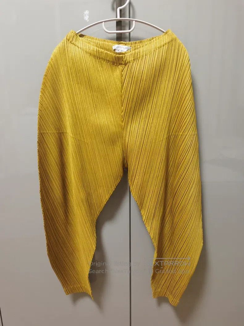 Issey Miyake Issey Miyake Yellow Pants Size 26" / US 2 / IT 38 - 2 Thumbnail