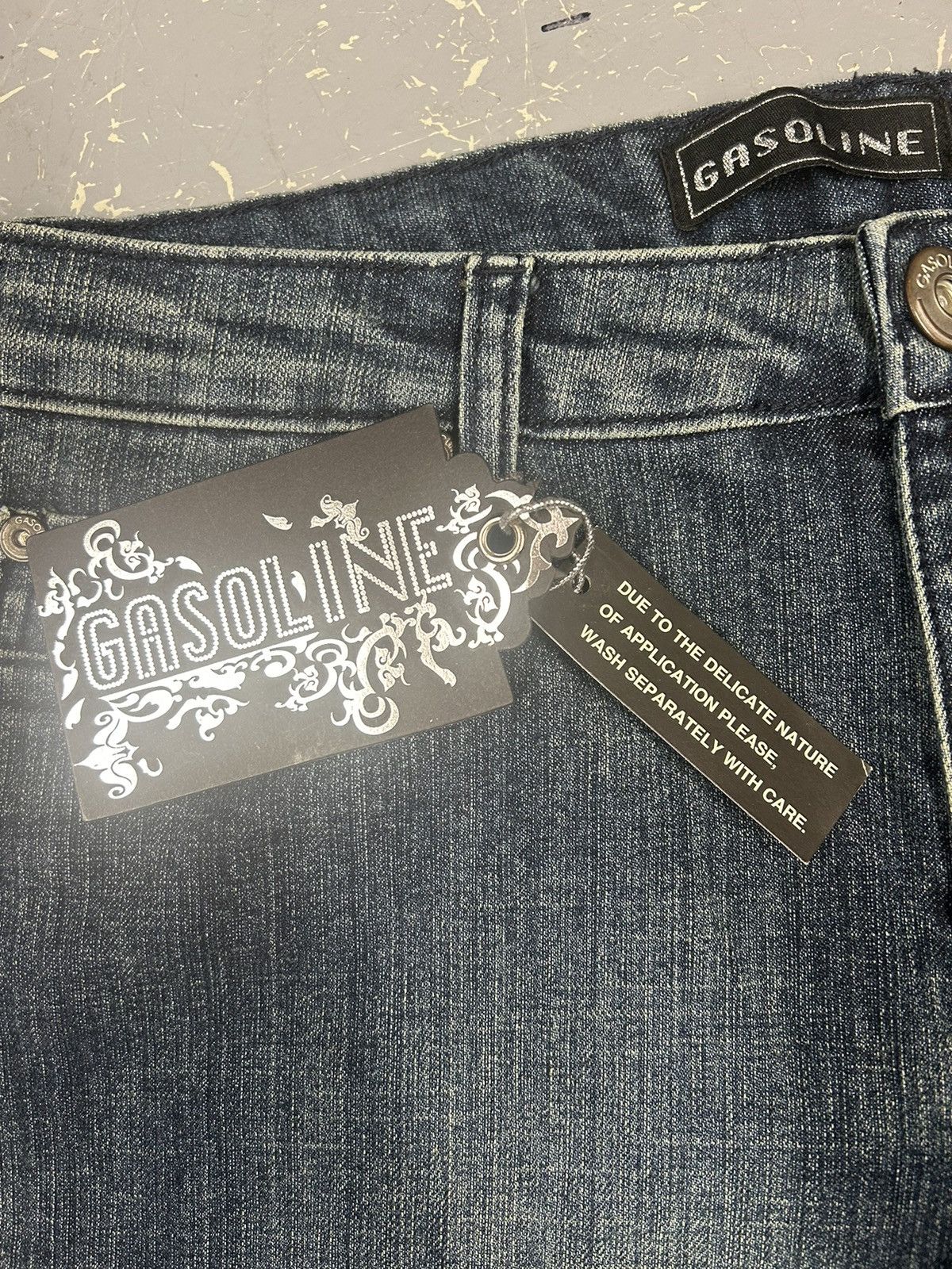 Japanese Brand × Vintage Crazy Vintage Essential Y2K Gasoline Flair Lowrise Jeans Size 32" / US 10 / IT 46 - 3 Thumbnail