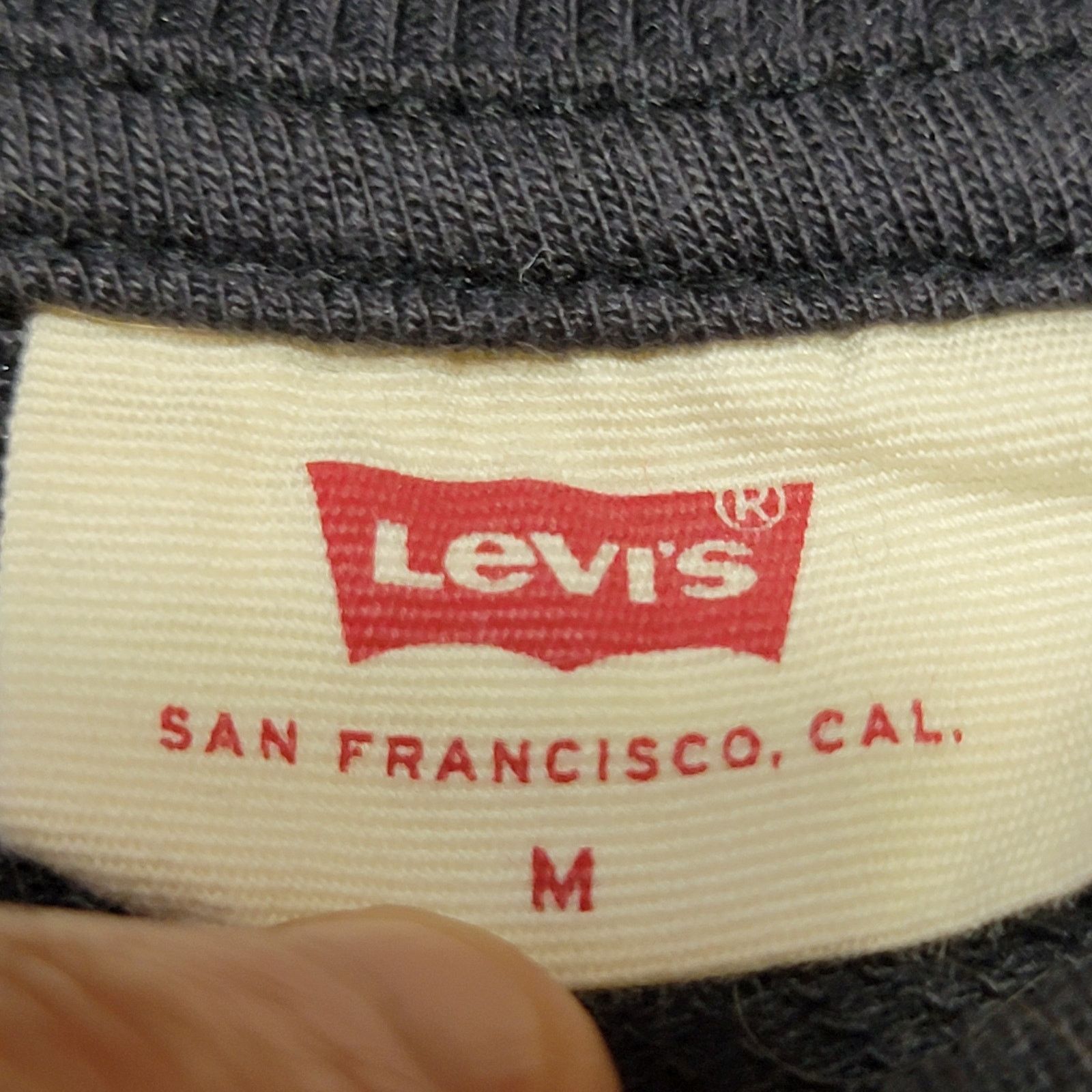 Levi's Levis LS Black Crop Sweatshirt - Size Medium Size M / US 6-8 / IT 42-44 - 4 Thumbnail