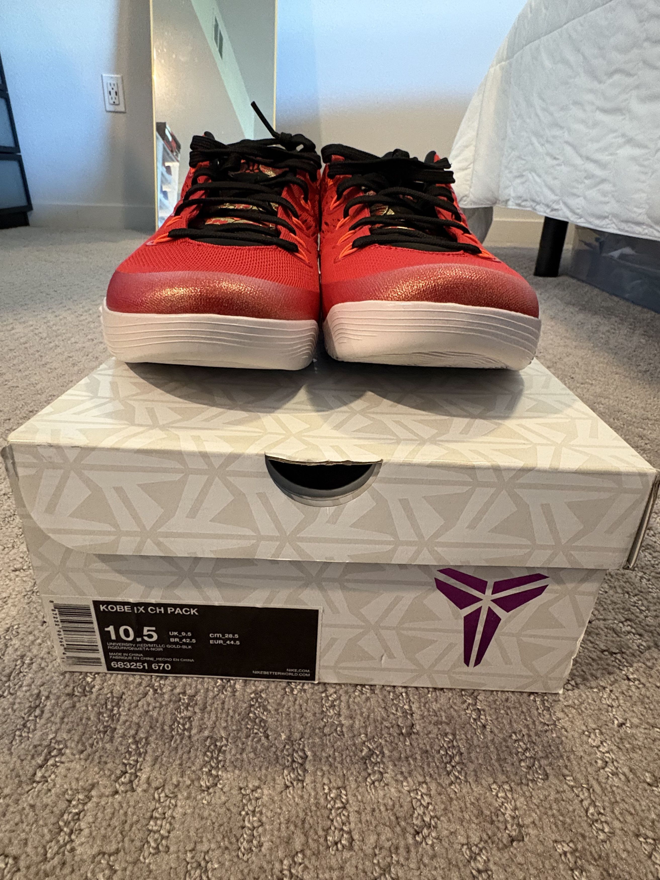 Nike Nike Kobe 9 EM Low China Size US 10.5 / EU 43-44 - 1 Thumbnail