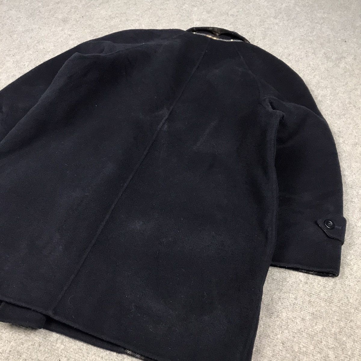 Burberry VINTAGE BURBERRY NAVY WOOL DOUBLE BREASTED COAT JACKET Size US M / EU 48-50 / 2 - 9 Thumbnail
