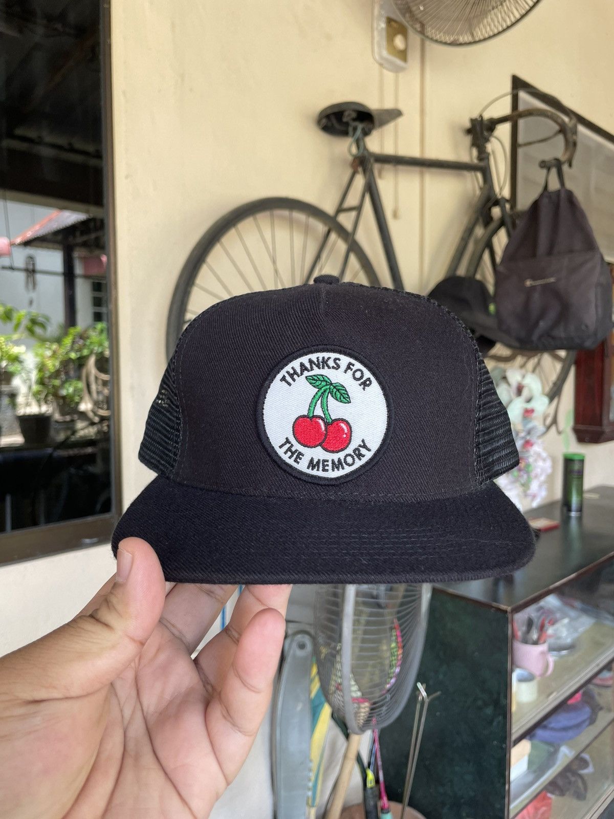 Supreme Supreme Cherry Cap ( Thanks For The Memory ) Size ONE SIZE - 1 Thumbnail