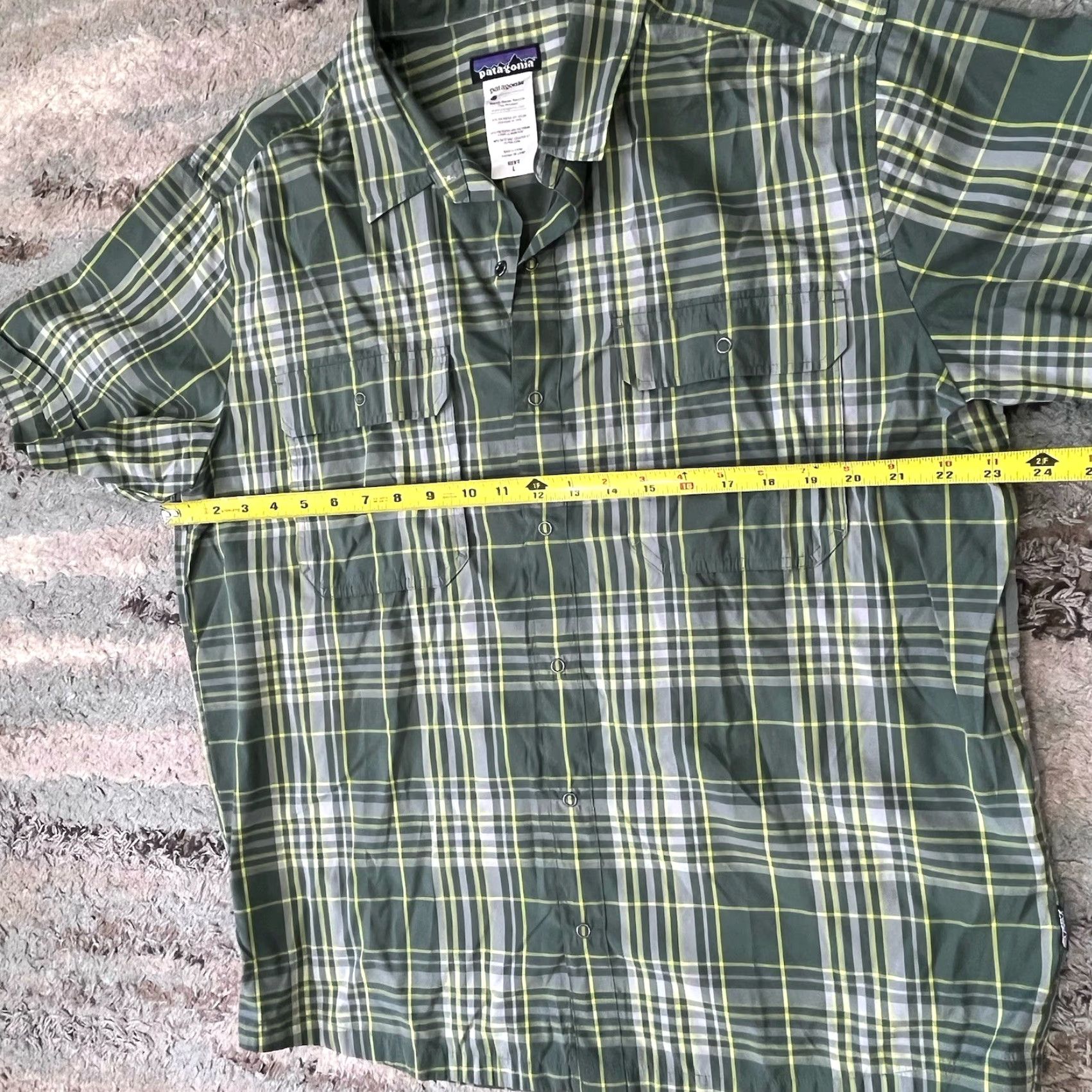 Patagonia Patagonia Shirt Mens L Green Plaid Short Sleeve Snap Button-Up Button-Front Shirt Size US L / EU 52-54 / 3 - 5 Thumbnail