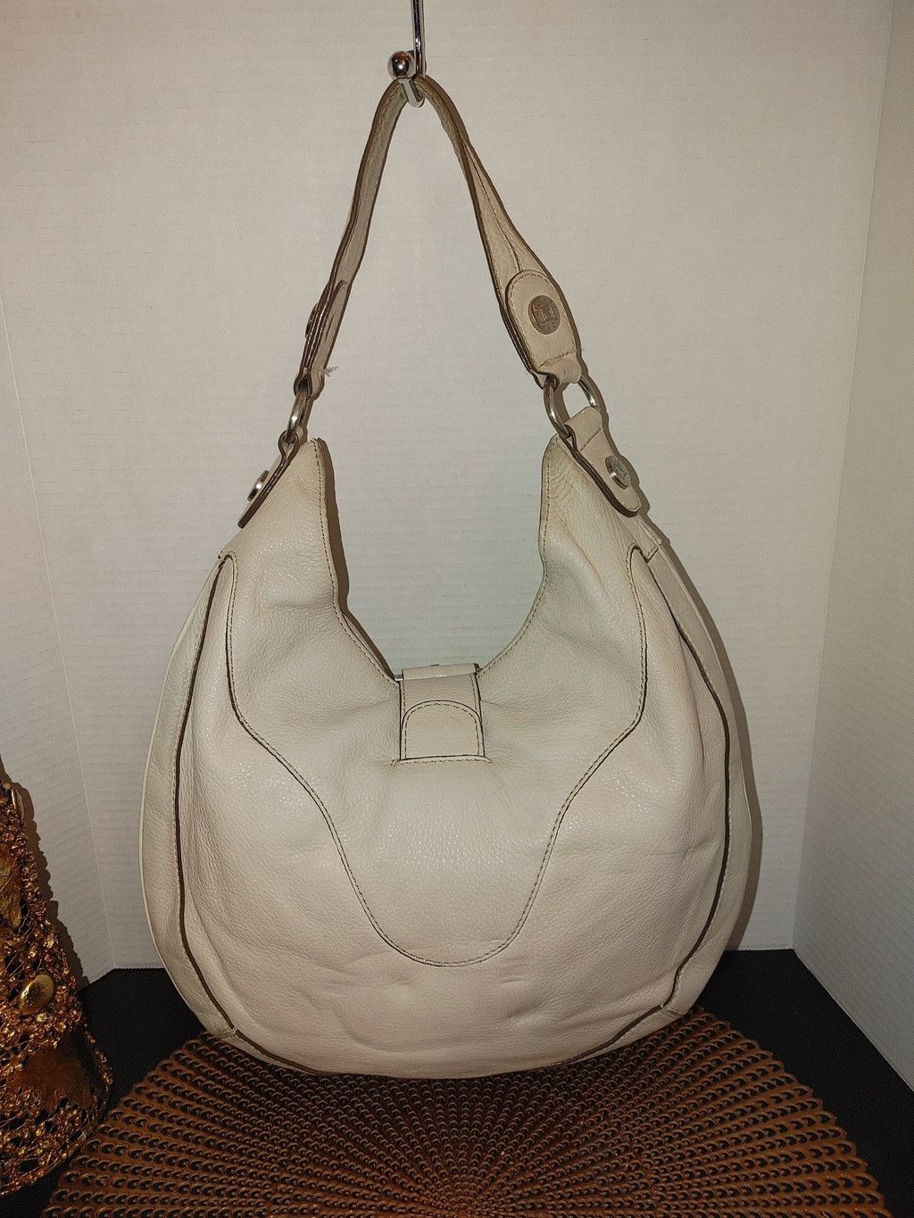 Michael Kors Michael Kors Lillian Leather Hobo Bag Size ONE SIZE - 3 Thumbnail