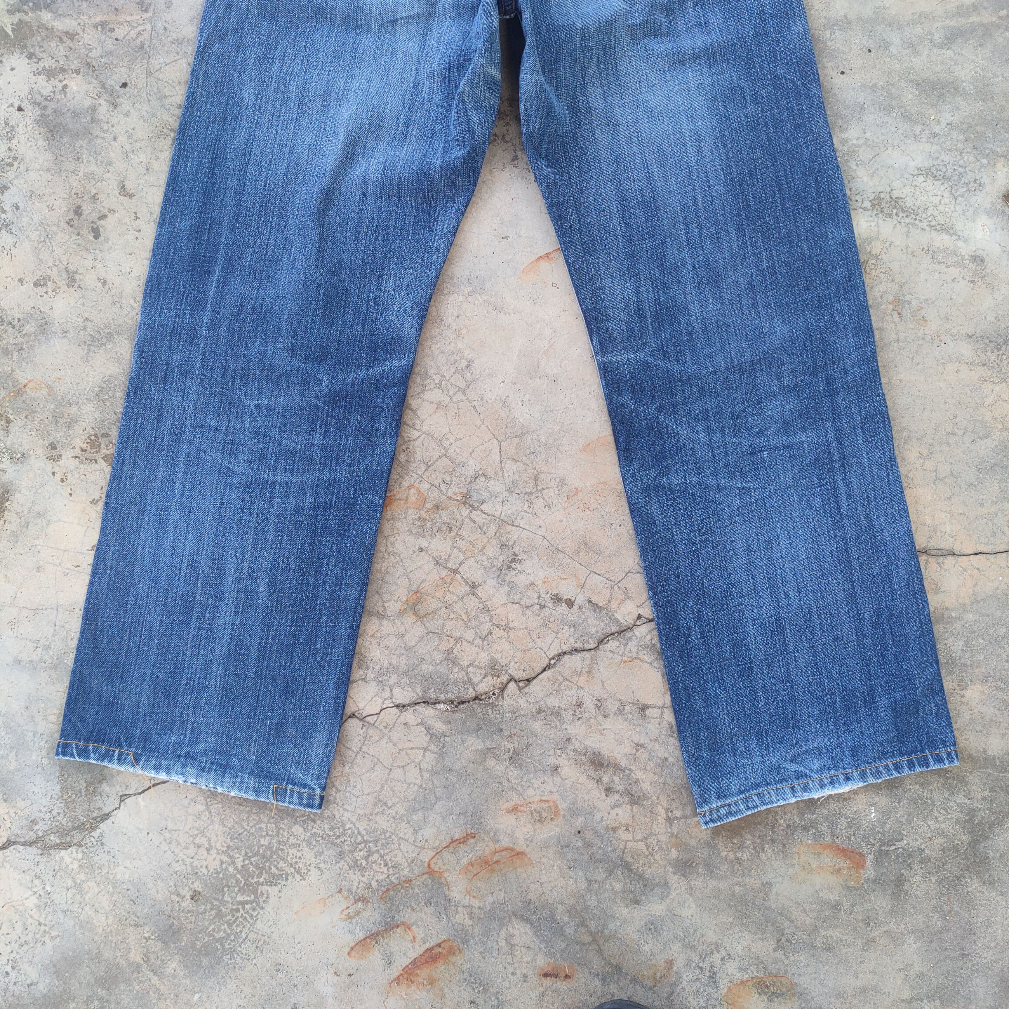 Levi's Vintage Clothing W33 VINTAGE LEVI'S 513 RIPPED FADED JEANS DENIM PANTS Size US 33 - 12 Thumbnail