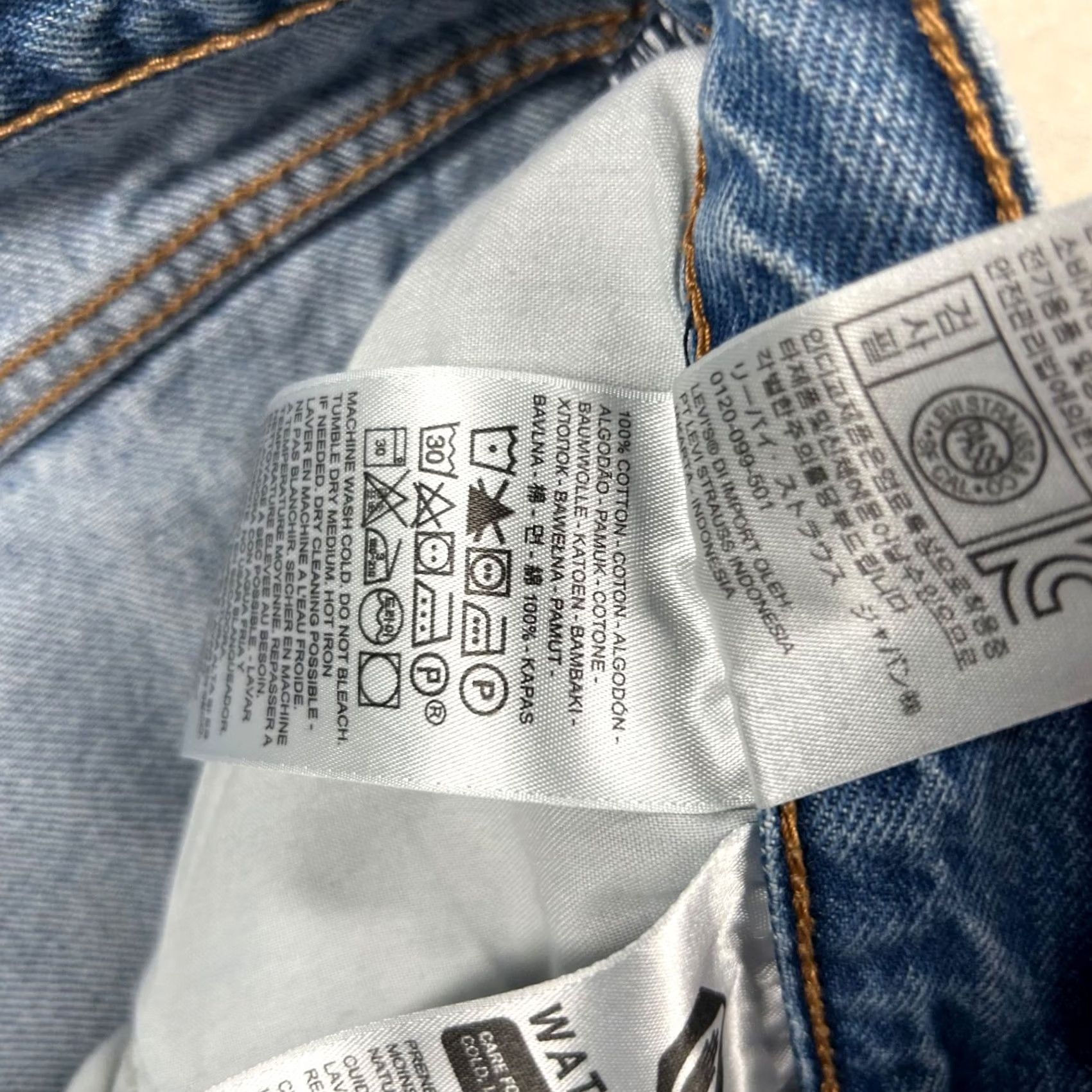 Levi's VINTAGE Levi's Premium Jeans Womens 31 Wedgie Raw Hem Taper Skater Grunge 33x27 Blue 100% Cotton Denim Jeans WomensGirls MensNotApplicable Size 24" / US 00 / IT 34 - 3 Thumbnail