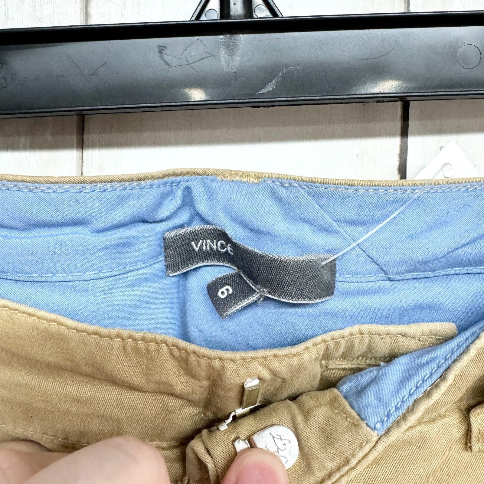 Vince Vince Pants Men Size 6 Tan Khakis Relaxed Straight Zip Fly Size US 36 / EU 52 - 3 Thumbnail