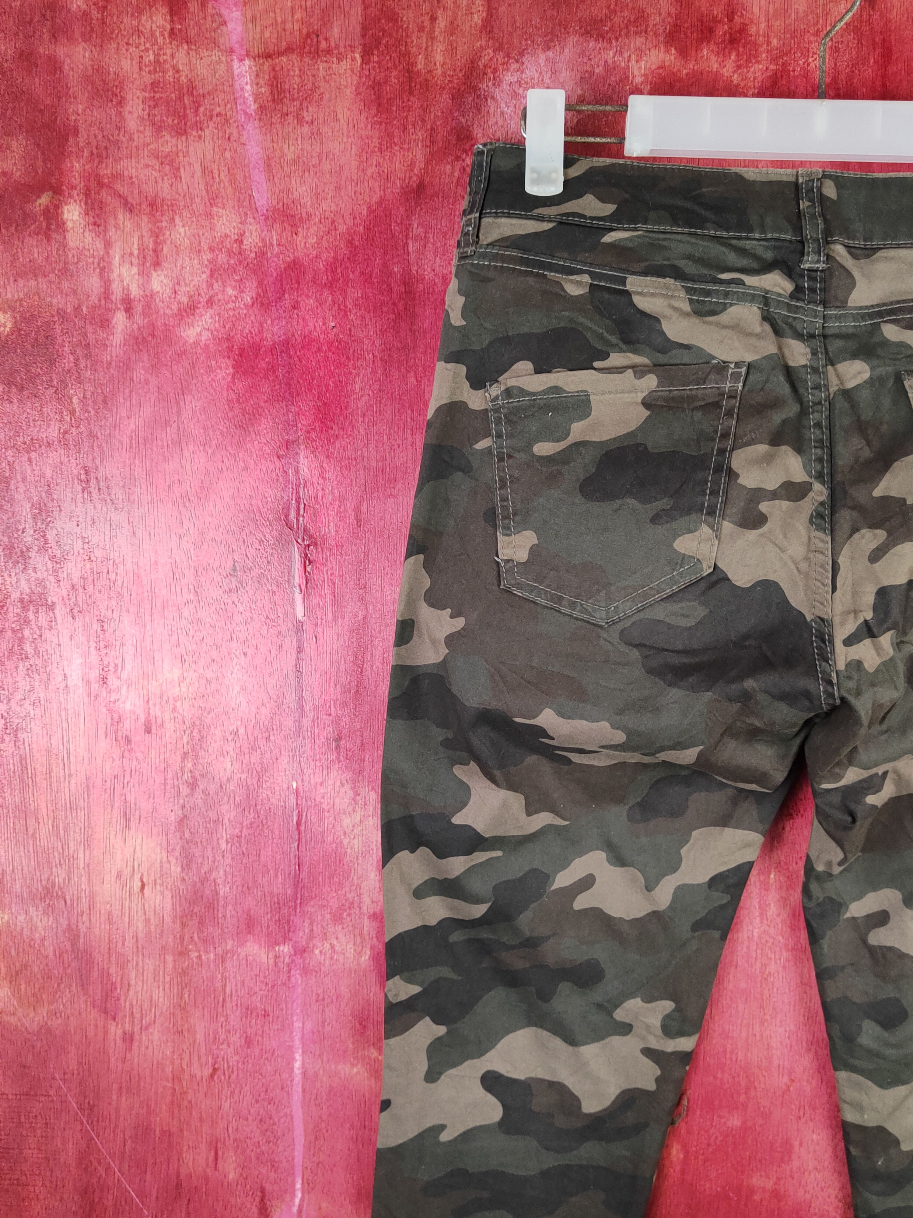 Japanese Brand × LOWRYS FARM Lepsim-Lowrys Farm Ripped Camouflage Pants #S2213 Size 28" / US 6 / IT 42 - 8 Thumbnail