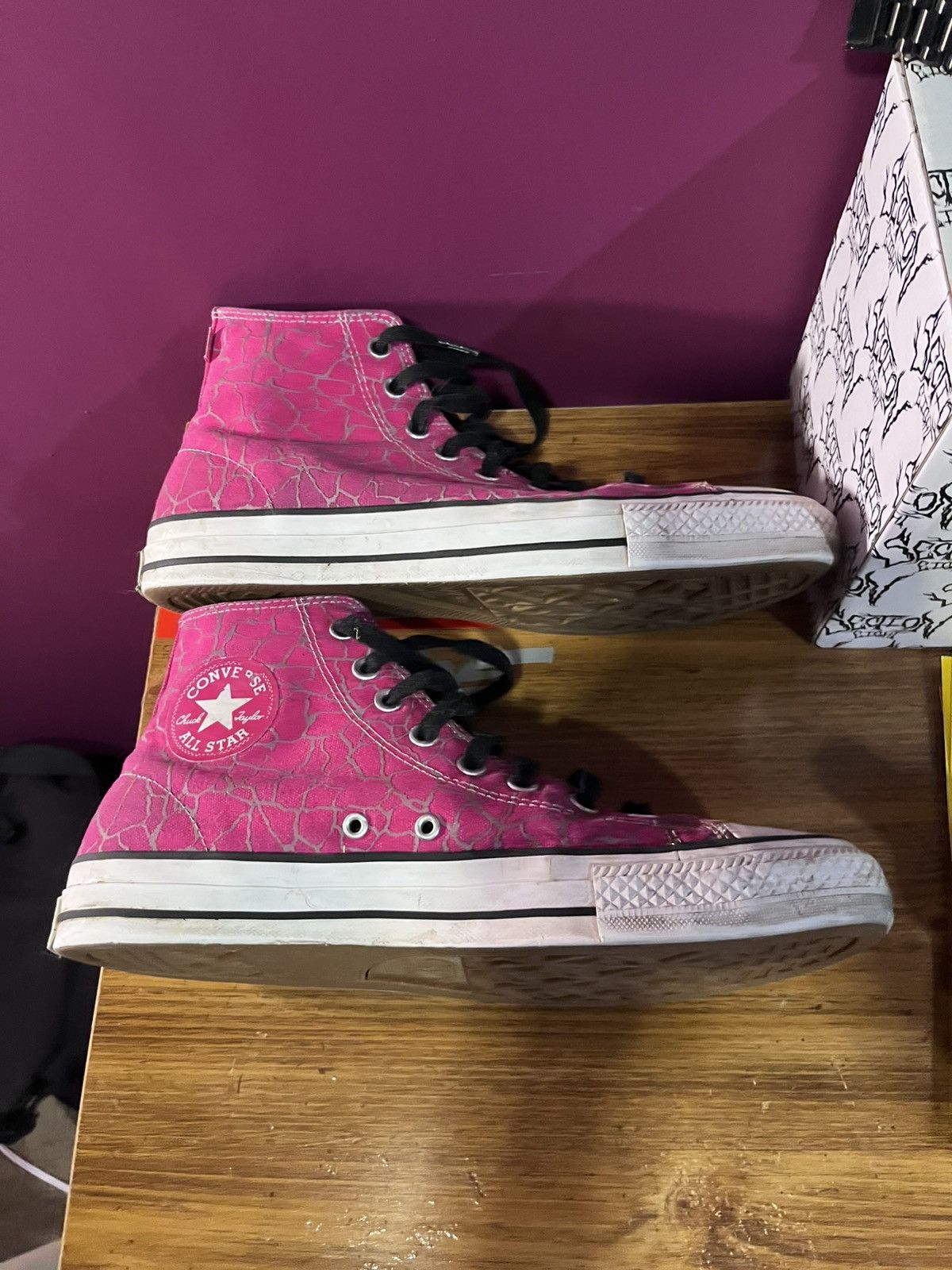 Converse Converse cons pink reflective lightning Size US 9.5 / EU 42-43 - 7 Thumbnail