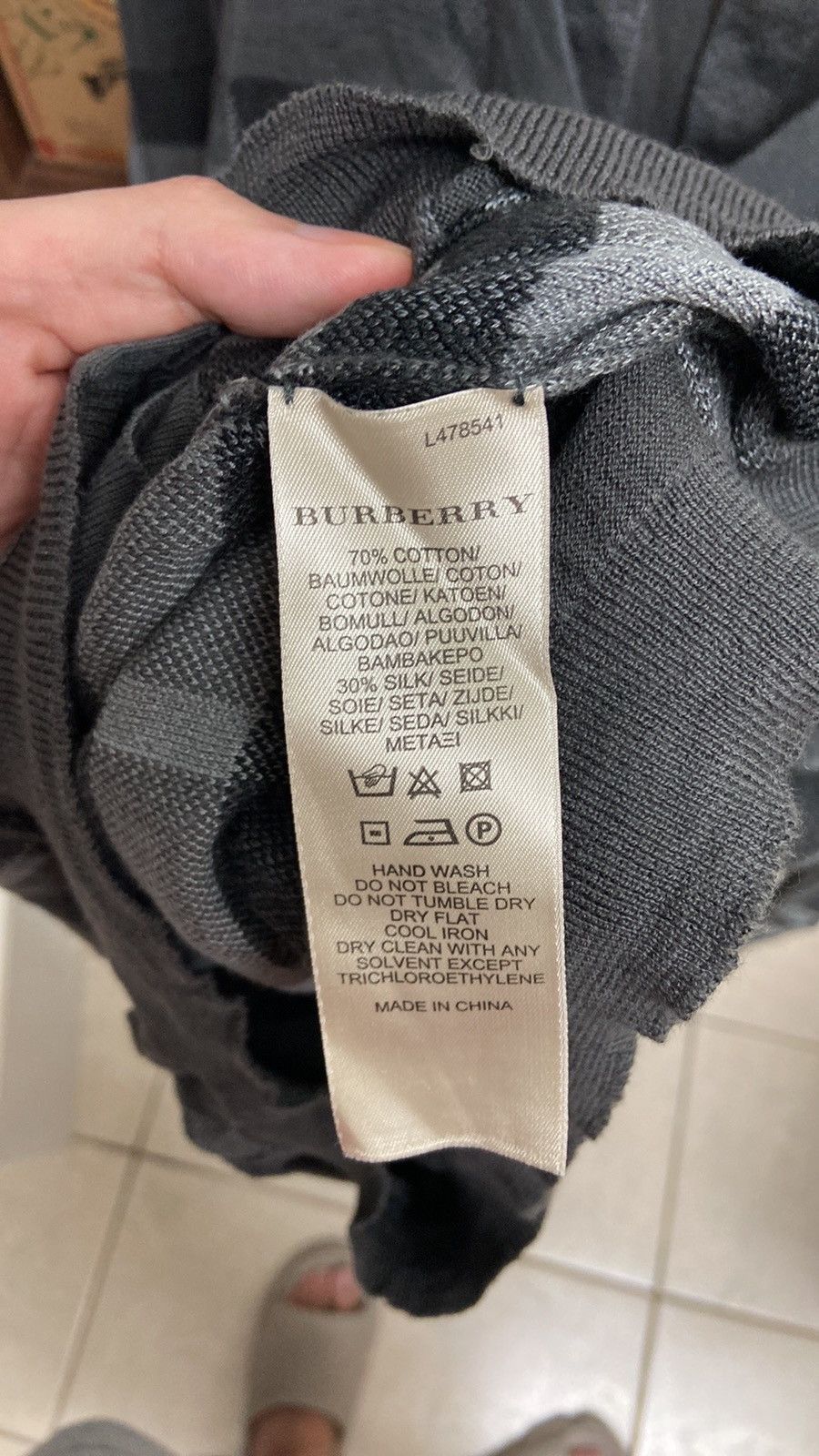 Burberry Burberry London Men’s Grey Check Cardigan Cotton/Silk Blend Size US L / EU 52-54 / 3 - 5 Thumbnail