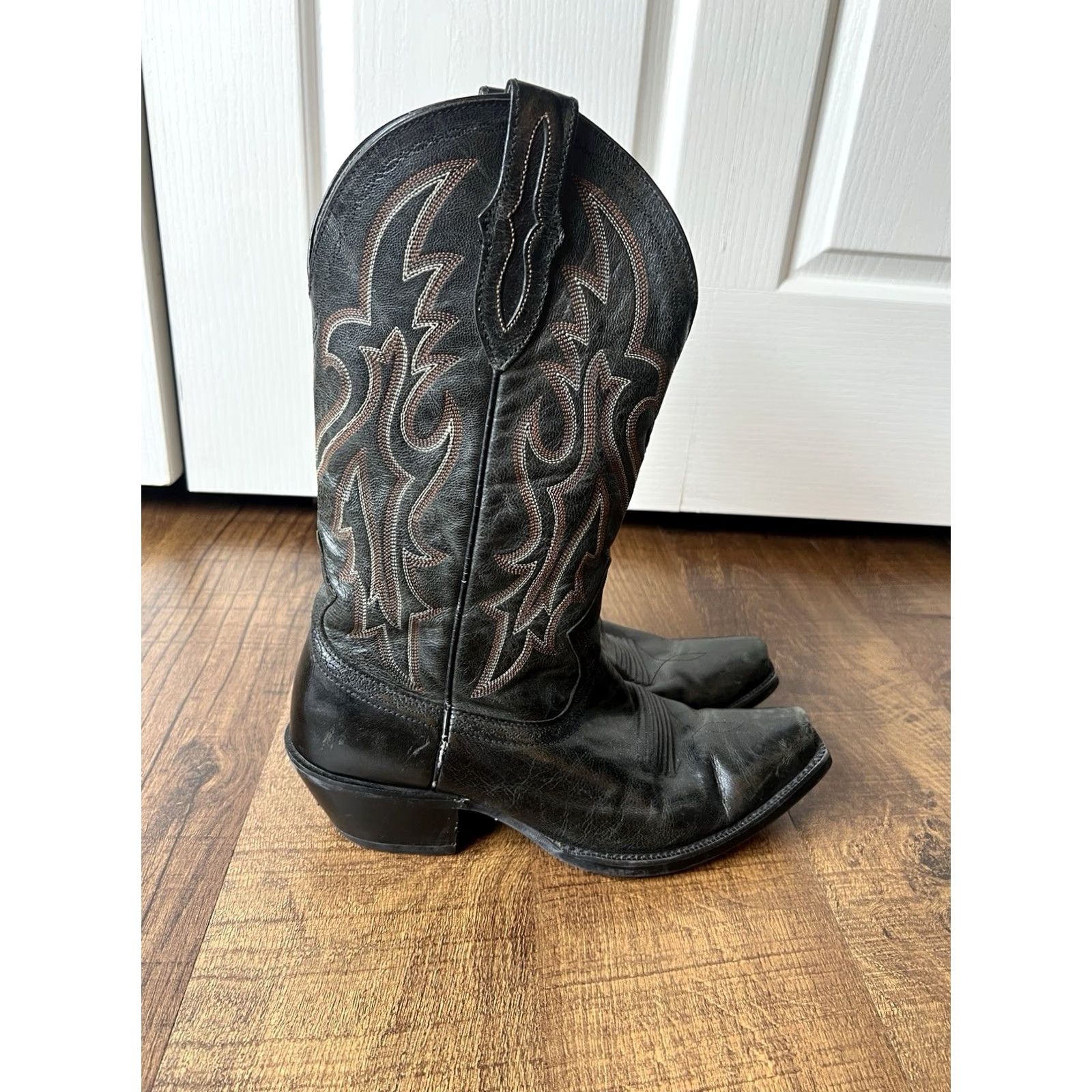 Ariat Ariat Black Leather Snip Toe Cowboy Boots Style #10005957 Mens 8D Western Boot, Mid-Calf Shaft, Leather Lining, Rubber Outsole, D Width Size US 8 / EU 41 - 2 Thumbnail