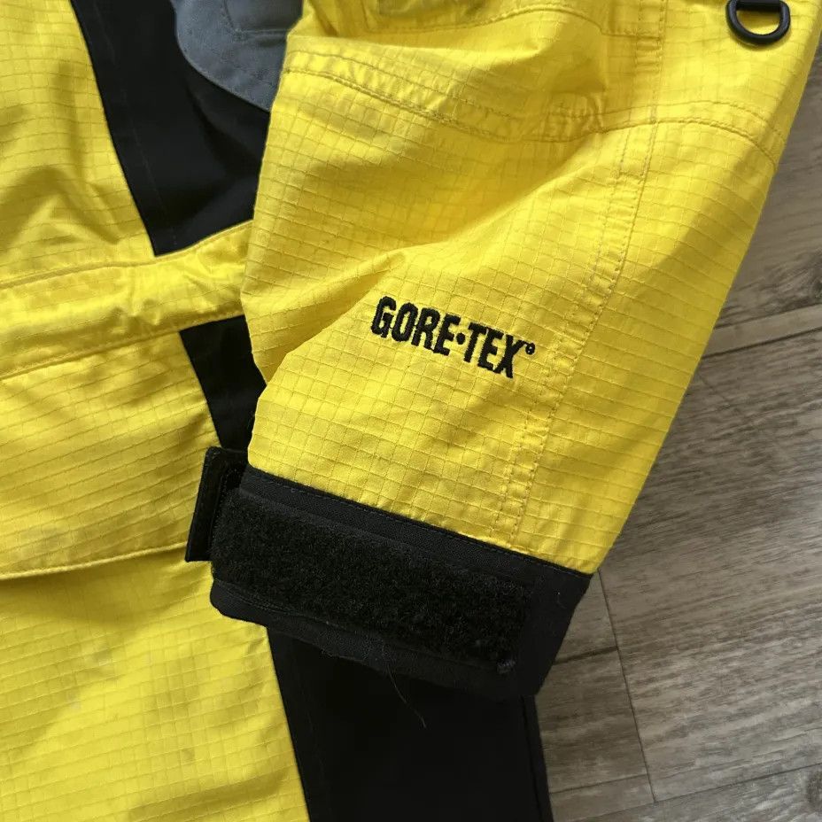 The North Face Vintage The North Face Gore-Tex Pro Search & Rescue Jacket Size US M / EU 48-50 / 2 - 3 Thumbnail