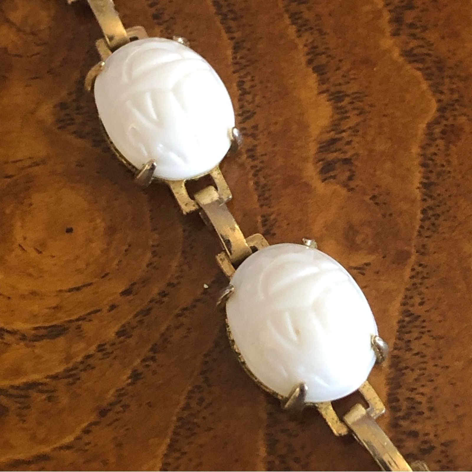 Vintage Vintage 40s-50s carved opal scarab gold bracelet Size ONE SIZE - 9 Thumbnail