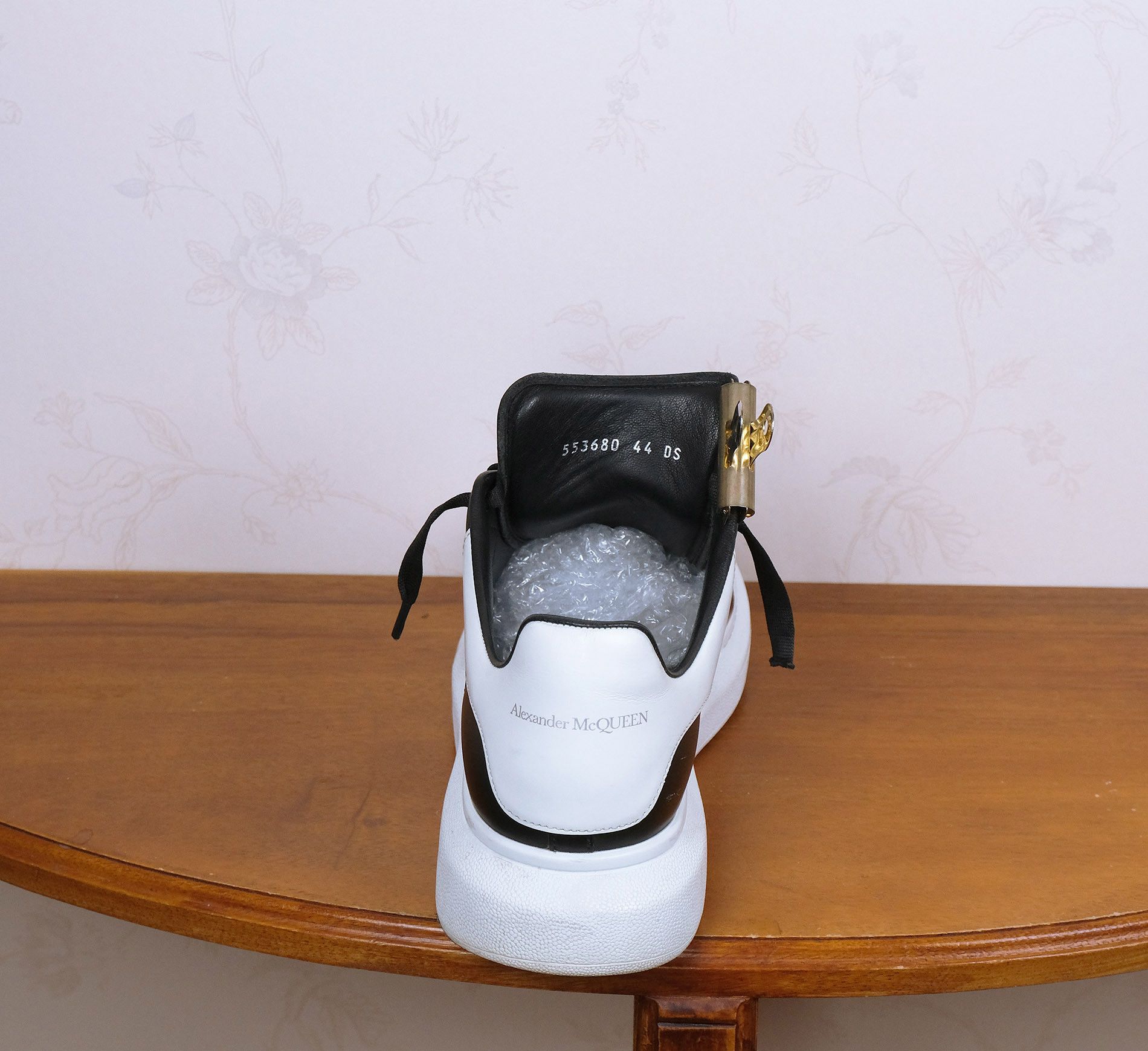 Alexander McQueen Alexander McQueen, black leather sneakers, size 44, RRP €550 Size US 11 / EU 44 - 6 Thumbnail
