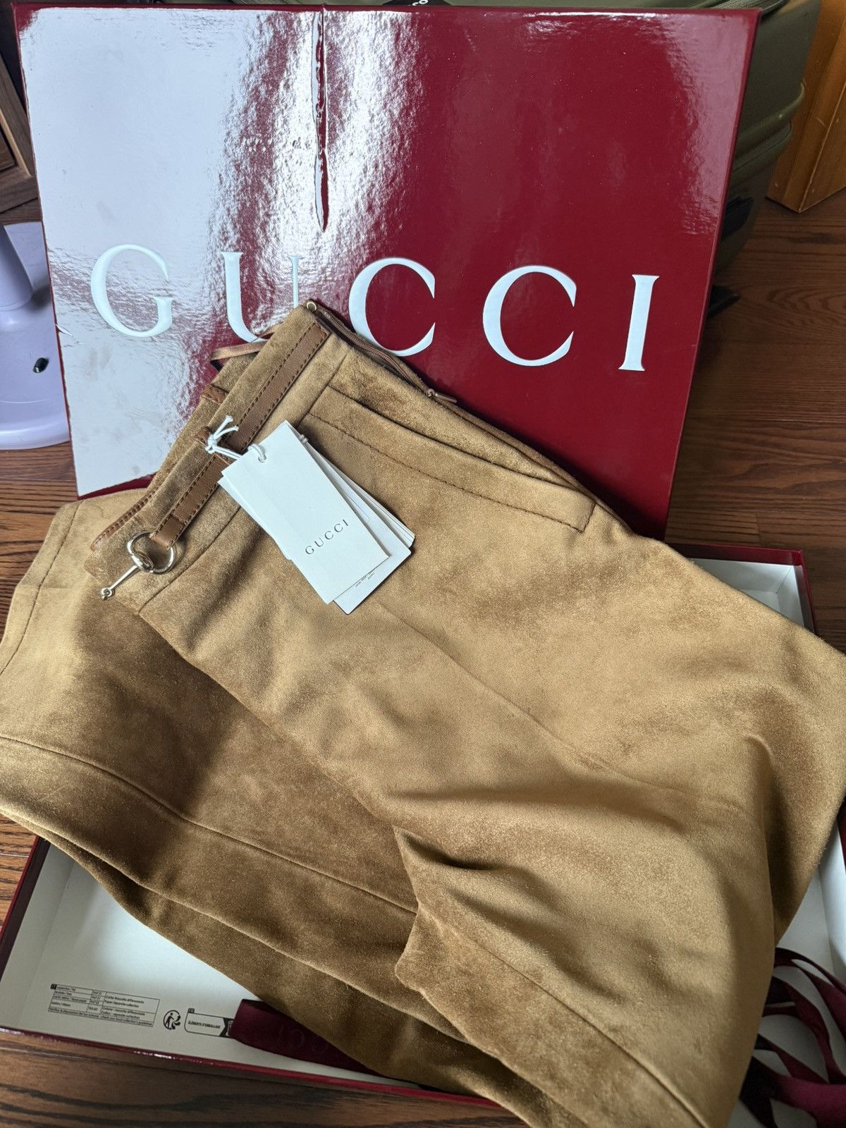 Gucci BNWT Gucci Horsebit-Detail Cropped Suede Trousers Size 27" / US 4 / IT 40 - 2 Thumbnail