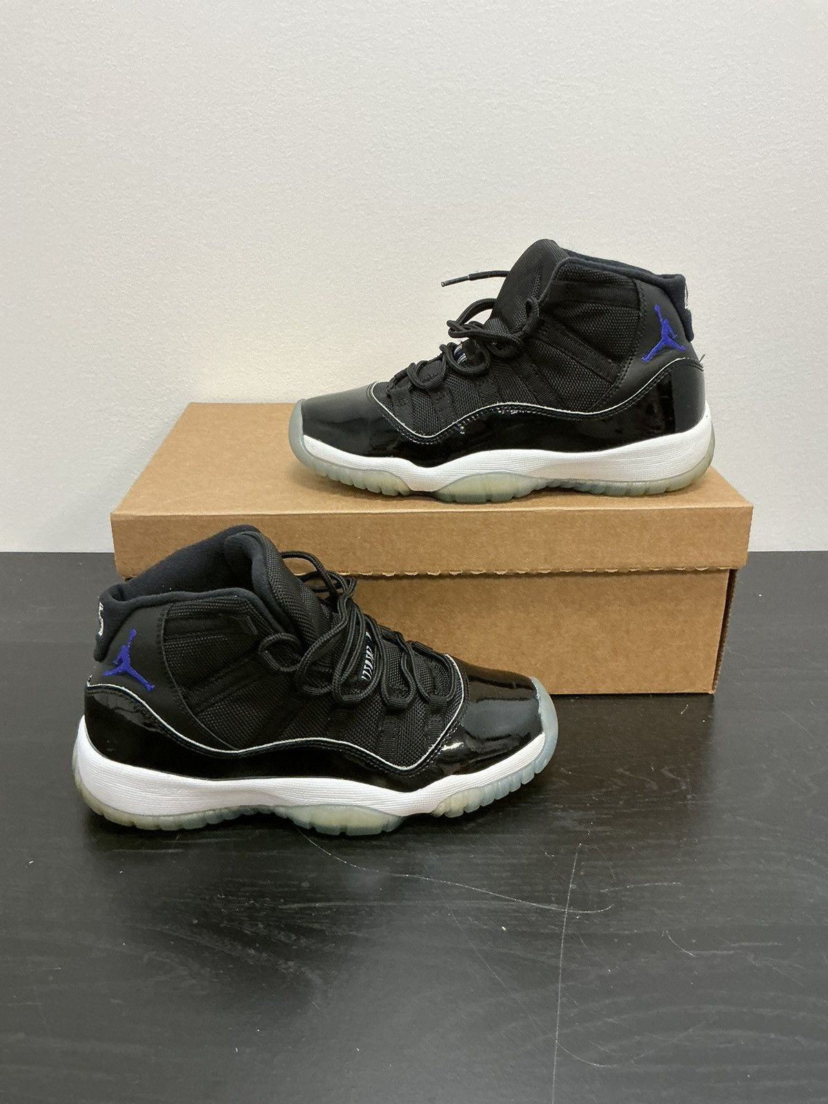 Jordan Brand Jordan 11 space jam 2016 (gs) Size US 4.5 / IT 34.5 - 1 Thumbnail